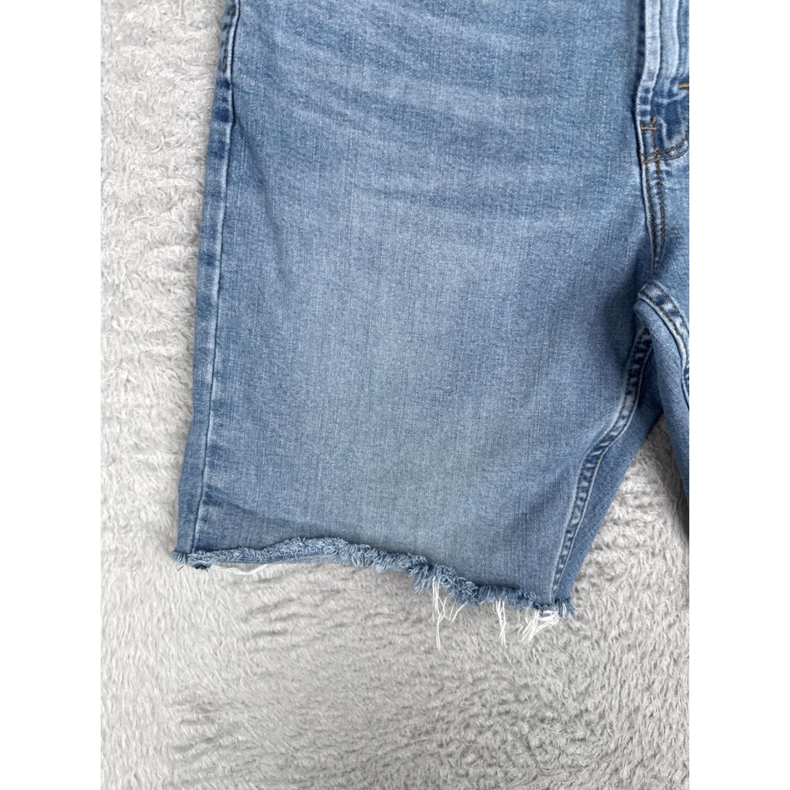 Wrangler Wrangler Denim Shorts Mens 34x9 Blue Relaxed Boot Cutoff Raw Hem Frayed Stretch Bermuda Shorts - 5-Pocket Size US 34 / EU 50 - 3 Thumbnail