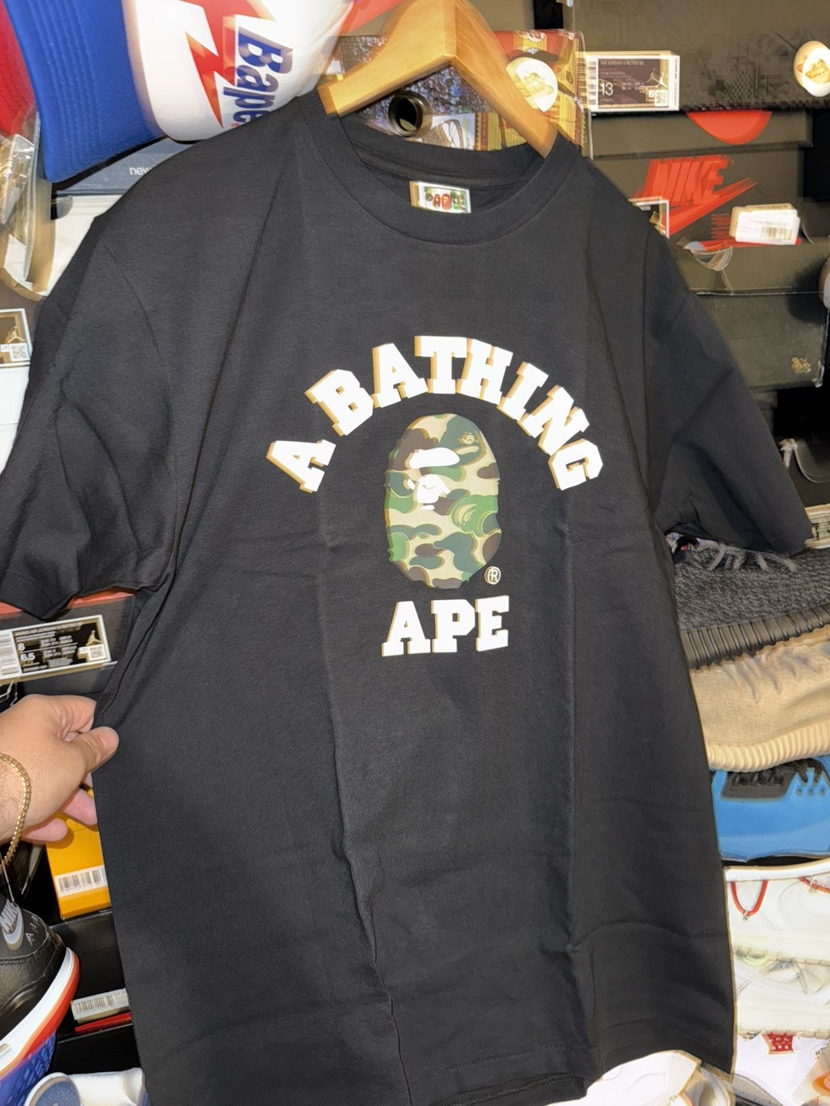Bape Bape college camo green size L Size US L / EU 52-54 / 3 - 1 Thumbnail
