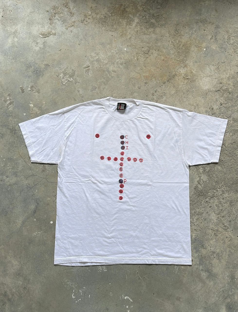 Vintage Vintage 2000 Red Hot Chili Peppers Cross Tee Size US XL / EU 56 / 4 - 3 Thumbnail