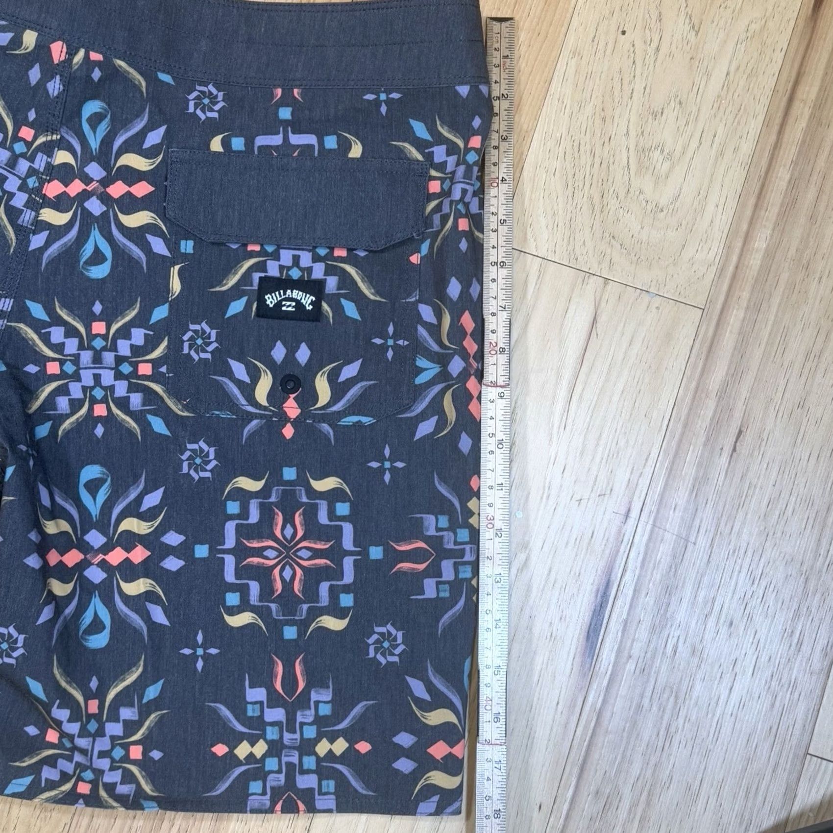 Billabong Billabong Board Shorts NWT Recycler Good Times Pro Size 38 Multicolor Pocket Short Length Men Size US 38 / EU 54 - 6 Thumbnail