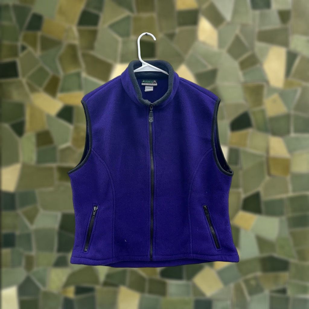 Avalanche VINTAGE Avalanche Performance Womens Vest Large Purple Fleece Zip Up Sleeveless Jacket/Coat? Size L / US 10 / IT 46 - 1 Thumbnail