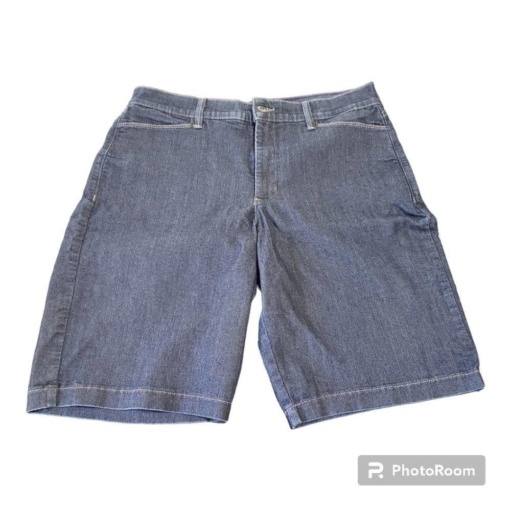 Designer CT710 NYDJ Ladies Denim Shorts 14 Size 36" / US 14 / IT 50 - 1 Thumbnail