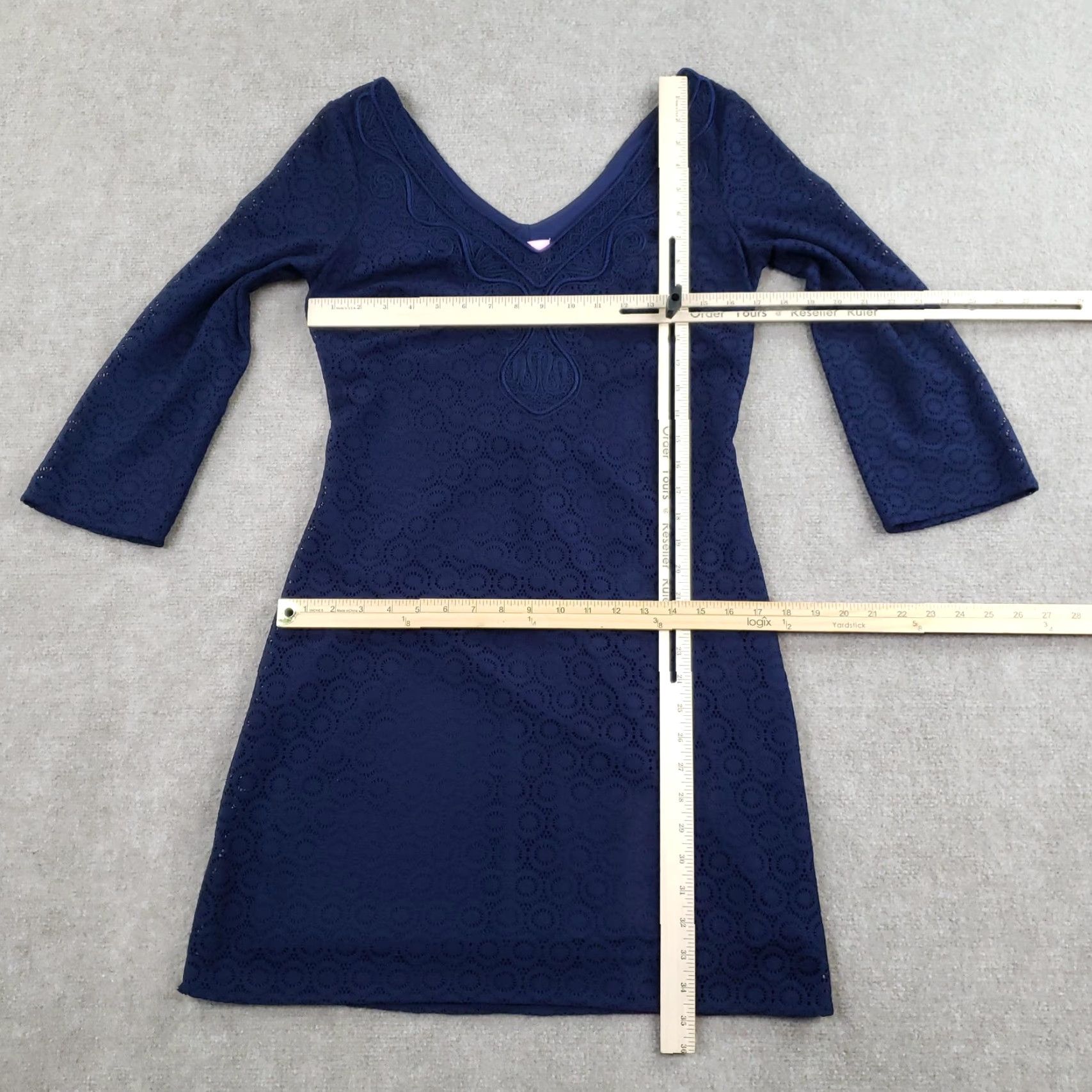 Lilly Pulitzer Lilly Pulitzer Alden Tunic Dress Womens Medium Blue Lace V-Neck 3/4 Sleeve Geometric Polyester Shirt Dress 76800 Size M / US 6-8 / IT 42-44 - 2 Thumbnail