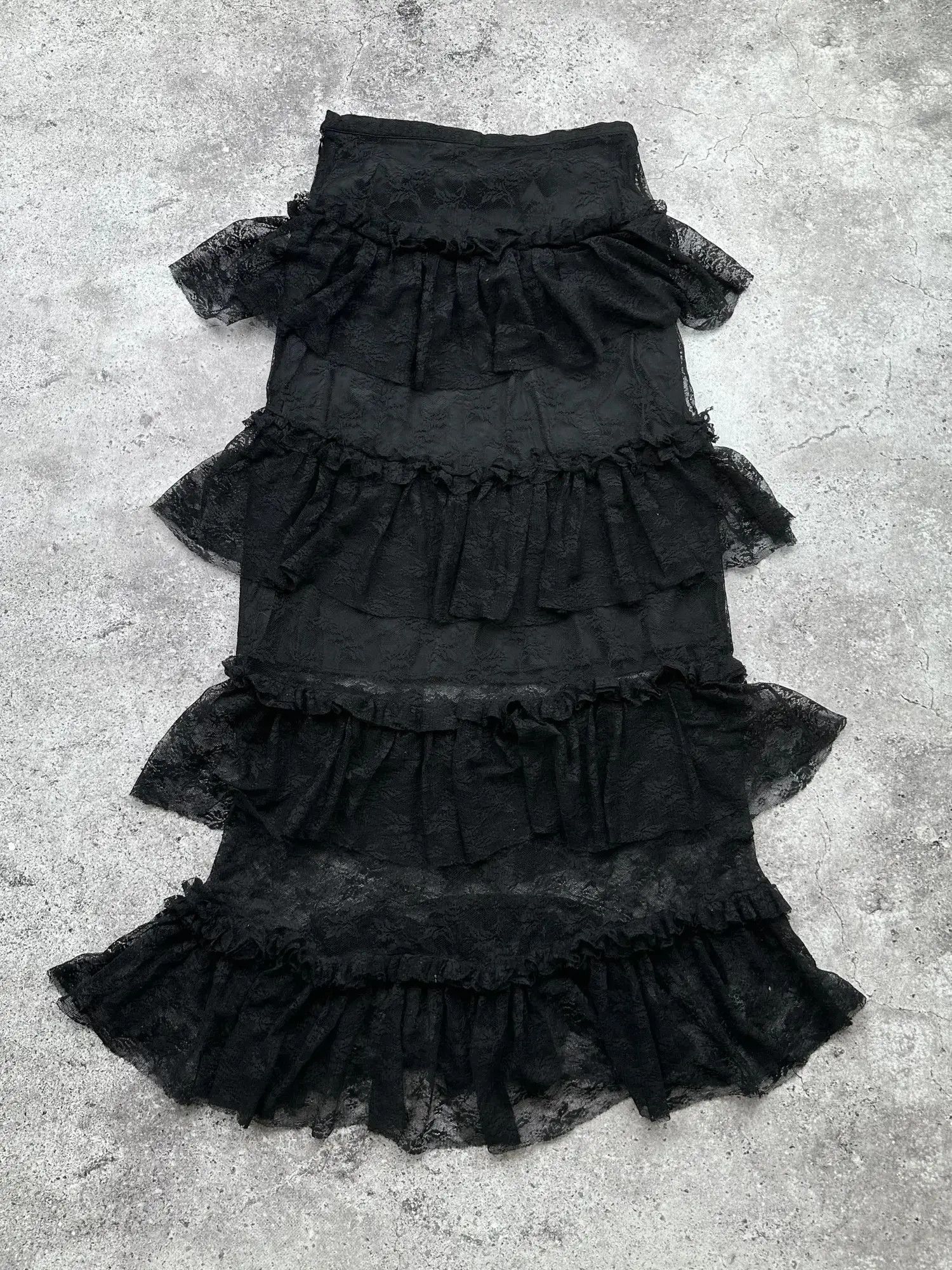 Japanese Brand Vintage Mesh Details Lace Gothic Maxi Skirt C408(V474)(E8) Size 26" / US 2 / IT 38 - 5 Thumbnail