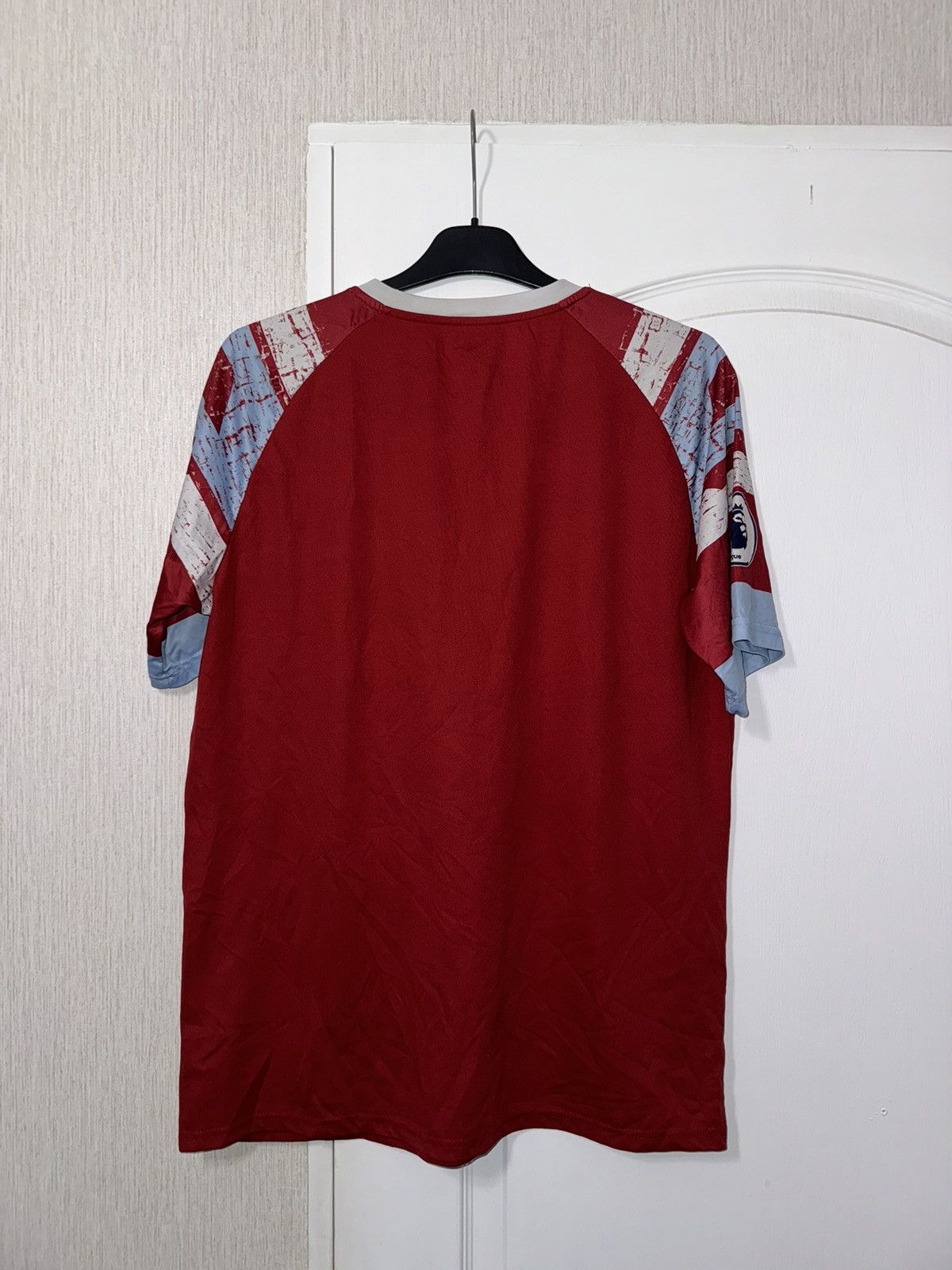 Vintage Vintage West Ham United 2022/23 Umbro Fan Jersey Blokcore XL Size US XL / EU 56 / 4 - 13 Thumbnail