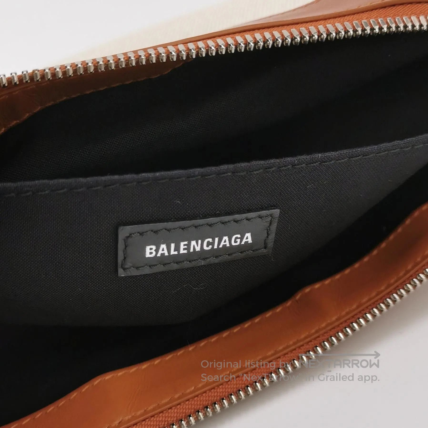 Balenciaga Balenciaga Canvas Leather Logo Zip Clutch. Size ONE SIZE - 7 Thumbnail