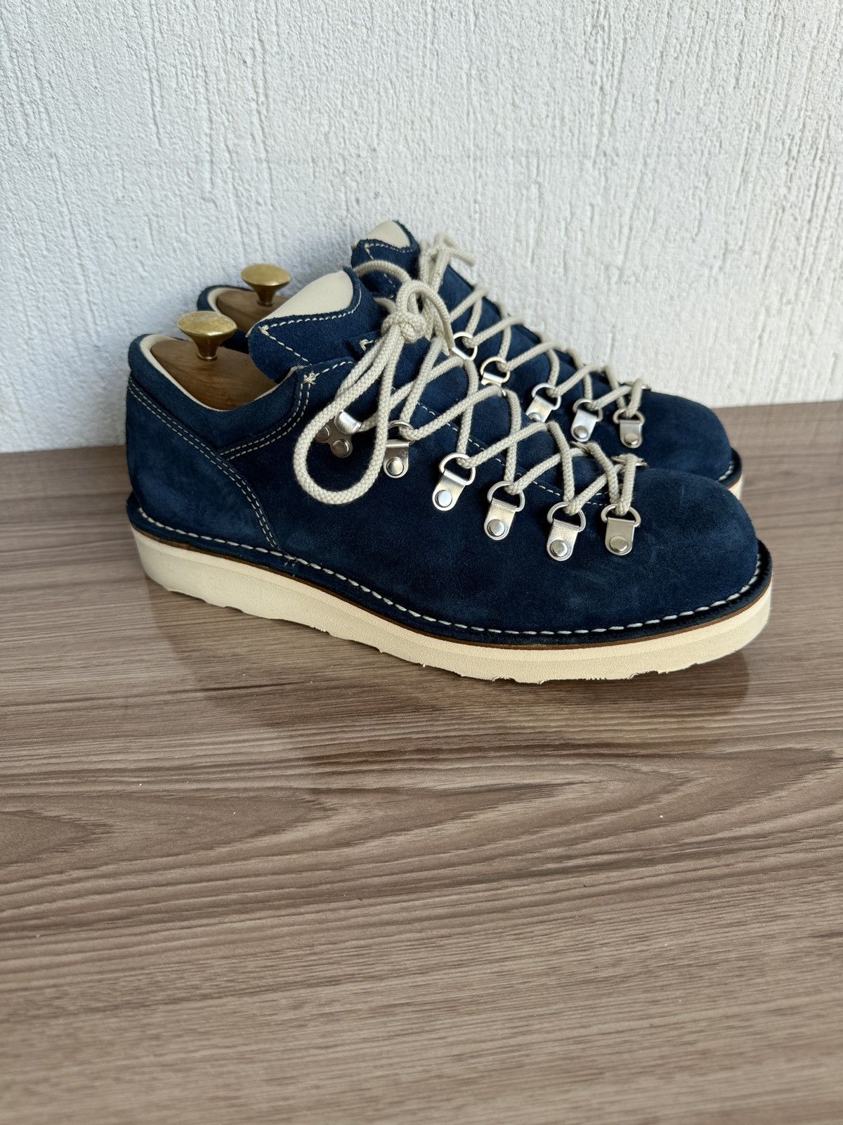 Danner 😮‍💨🥶suede mountain ridge boots Size US 9 / EU 42 - 1 Thumbnail