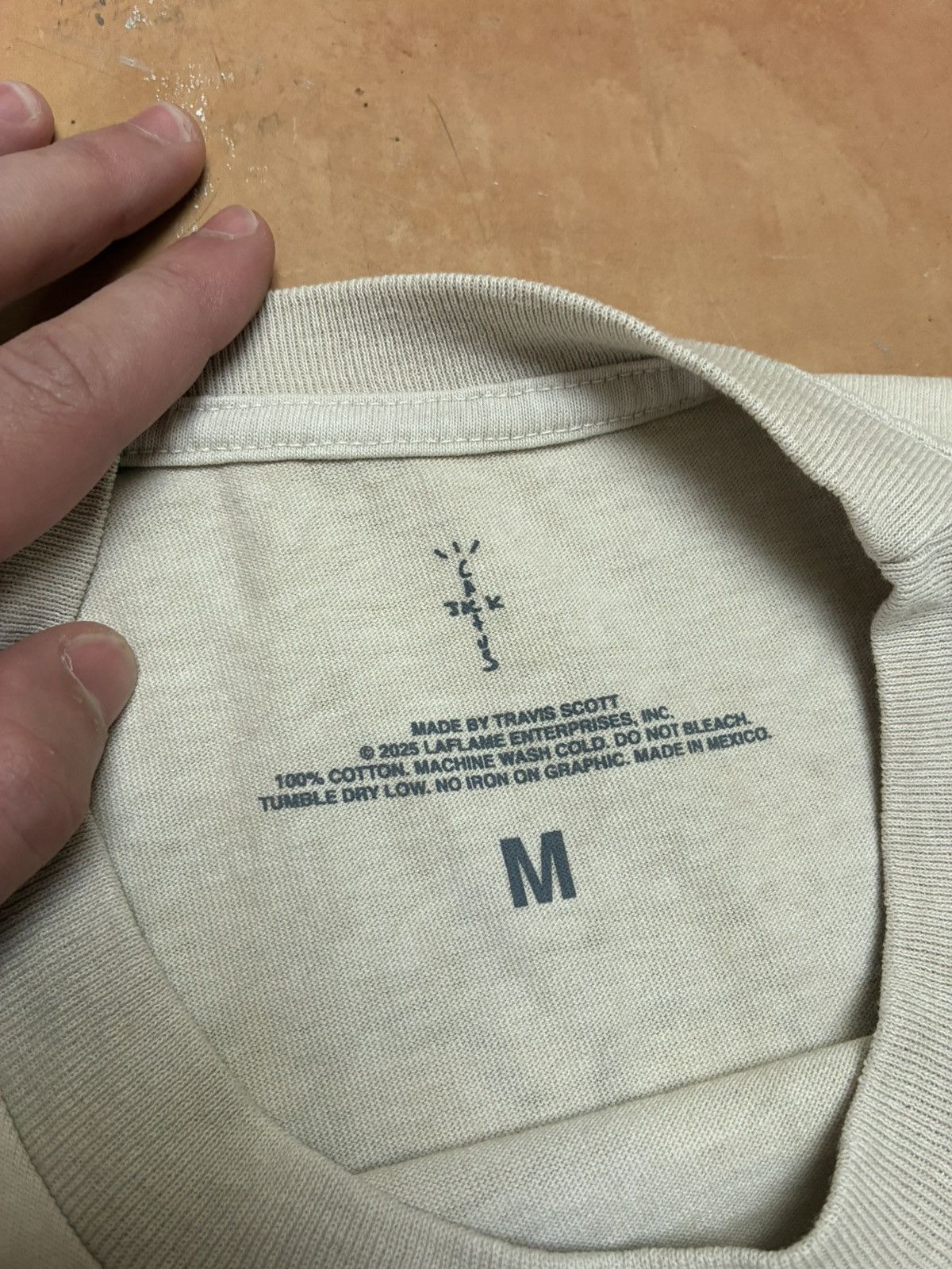 Travis Scott Reading And Leeds Festival 2025 Tee in Beige, Men's (Size M) — image 3 of 3