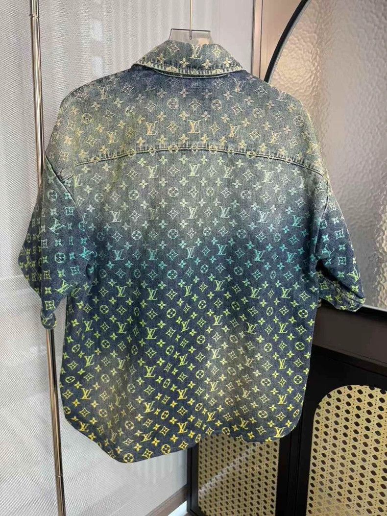 Louis Vuitton Louis Vuitton Color gradient denim short sleeve shirt Size US L / EU 52-54 / 3 - 2 Thumbnail