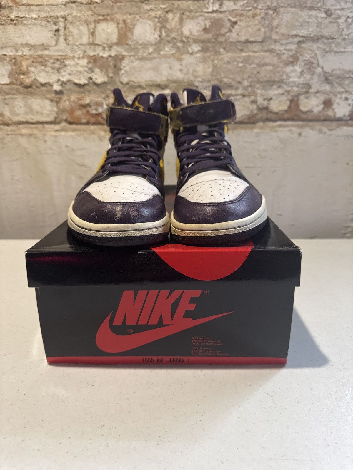 Jordan Brand Jordan 1 Retro High Strap Grand Purple Varsity Maize Size US 12 / EU 45 - 2 Thumbnail