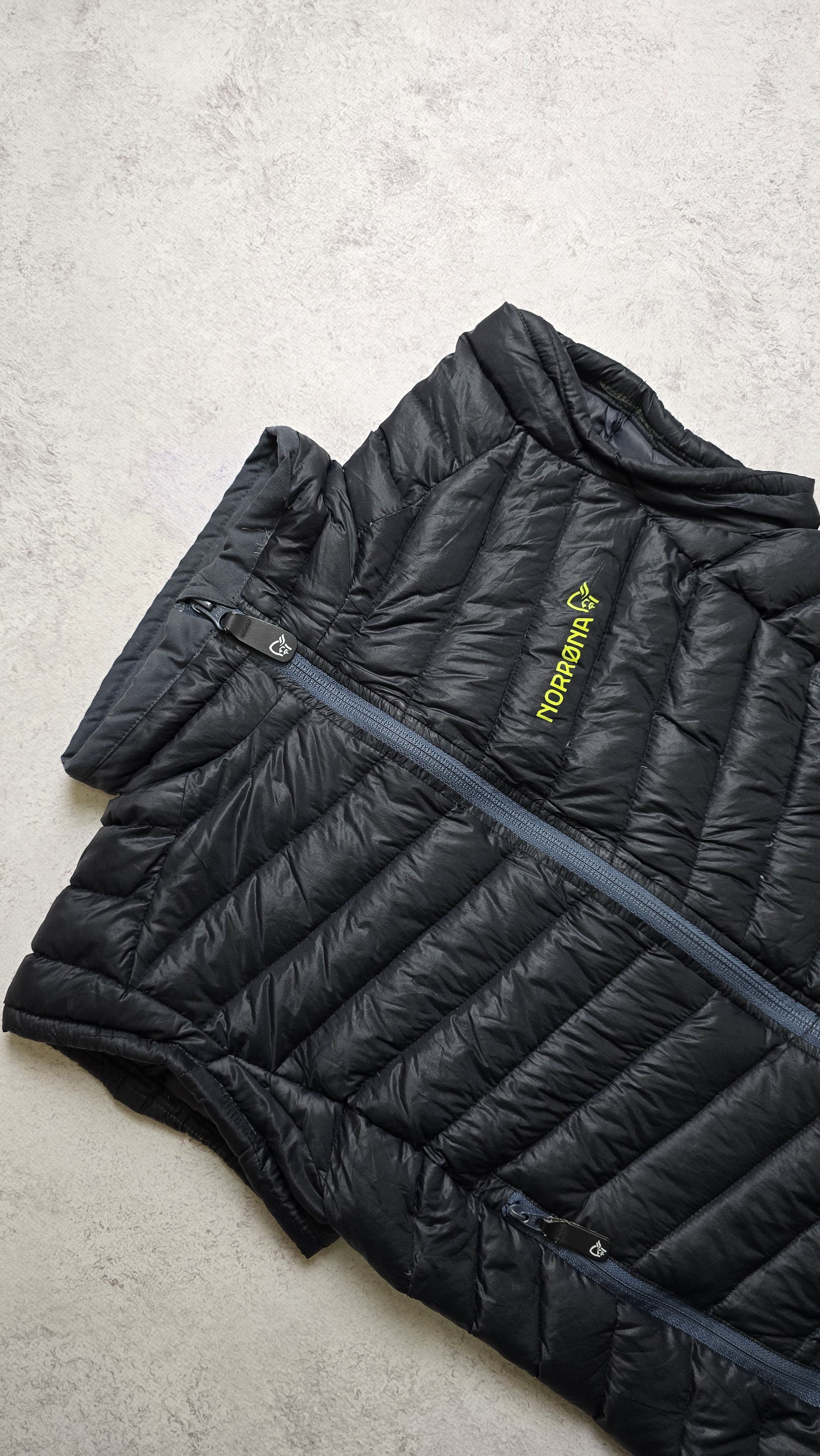 Norrona Norrona lyngen light weight down 750 jacket packable vest Size XS / US 0-2 / IT 36-38 - 10 Thumbnail