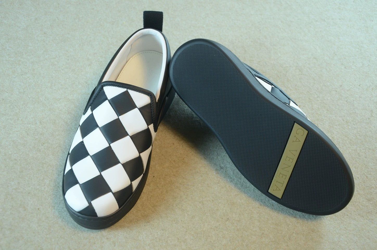 Bottega Veneta Bottega Veneta Black & White Woven Leather Sneaker 40 Size US 8 / IT 38 - 7 Thumbnail