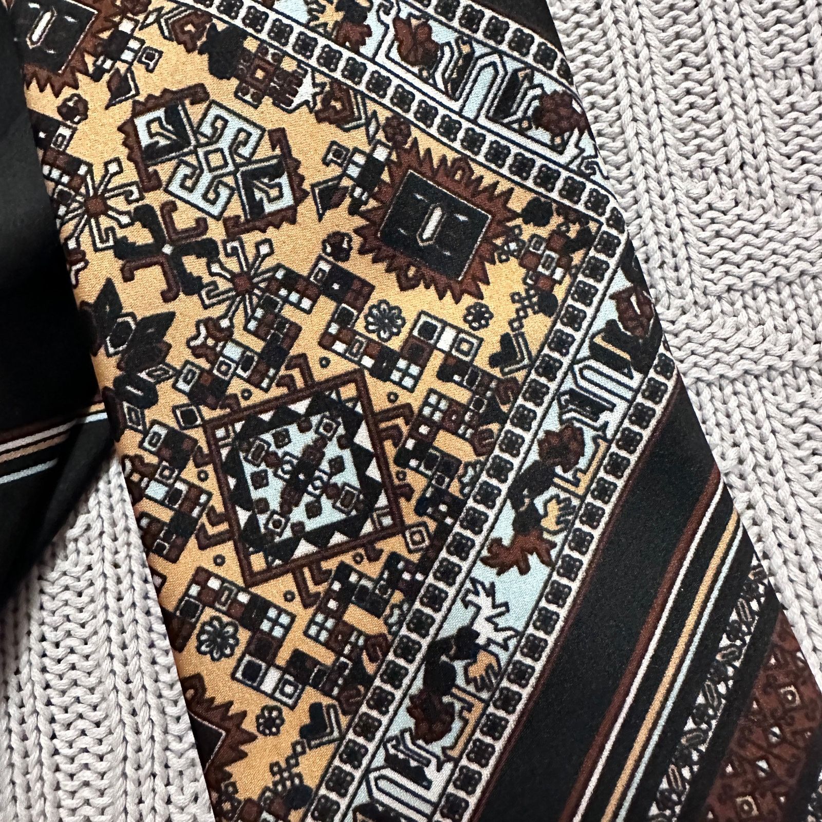 Vintage Vintage black and gold paisley men's tie Size ONE SIZE - 2 Thumbnail