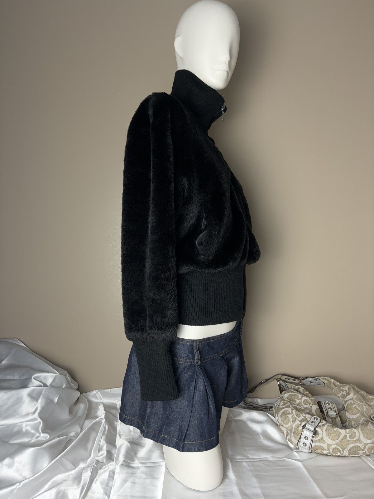 Vintage Cropped fluffy vintage faux fur jacket Size M / US 6-8 / IT 42-44 - 5 Thumbnail