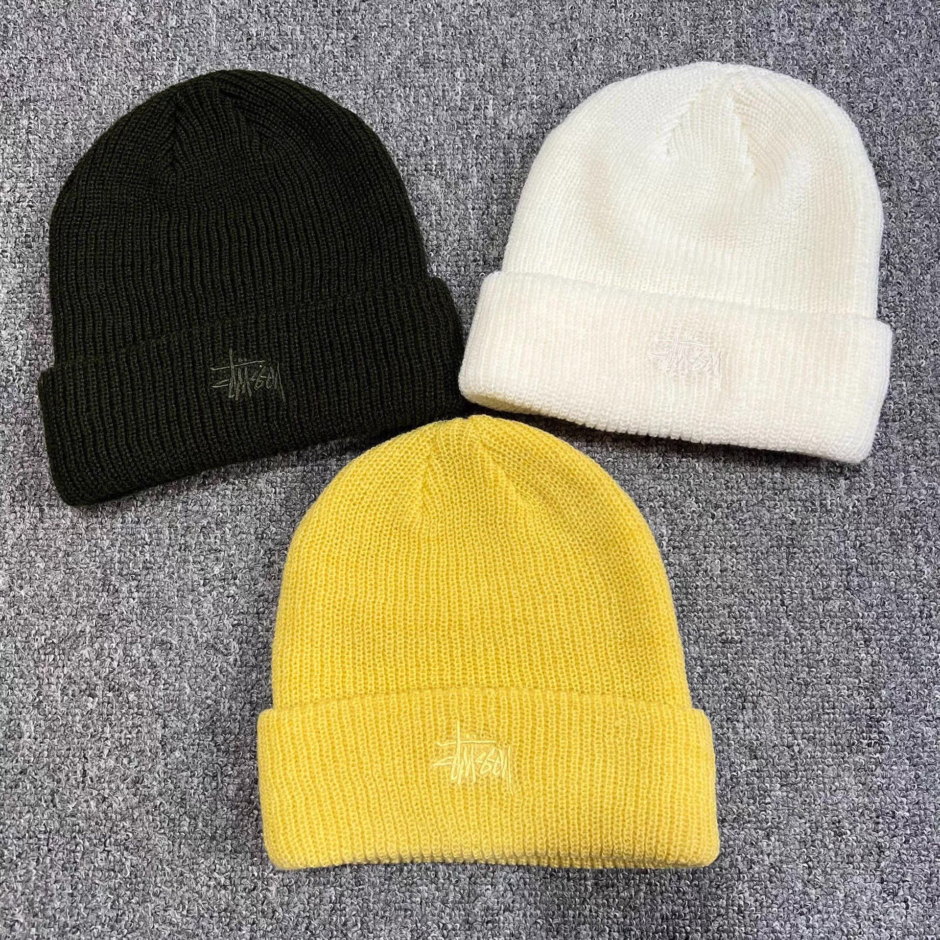 Stussy Stussy Classic Solid Color Embroidered Logo Beanie Q7 Size ONE SIZE - 1 Thumbnail