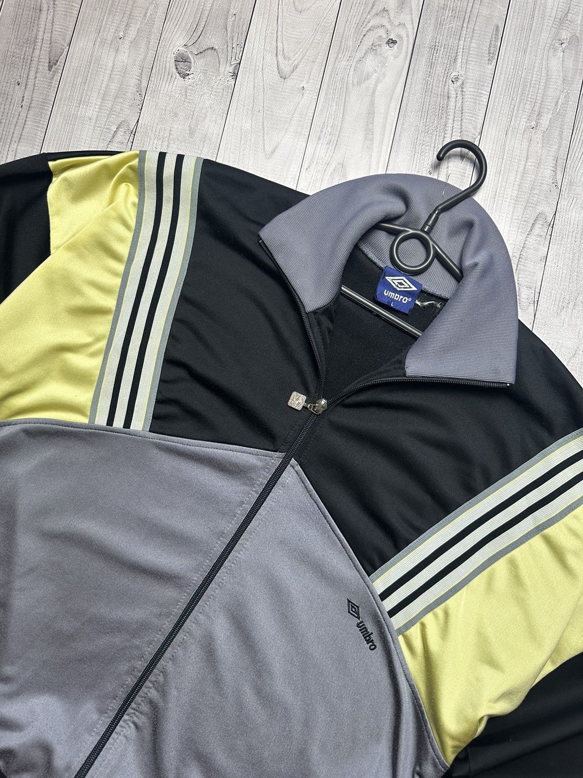 Umbro × Vintage Vintage Umbro track jacket size L logo rare Size US L / EU 52-54 / 3 - 3 Thumbnail