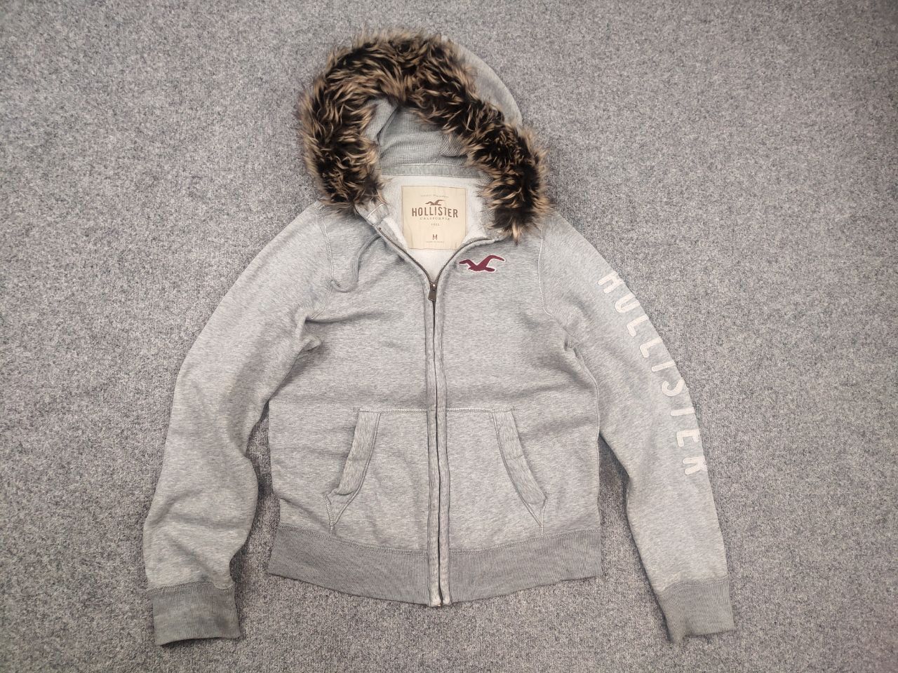 Hollister ホリスター　パーカー　ファー　ファージャケット　y2k 2026年最新】ホリスター ファーパーカーの人気アイテム - メルカリ
