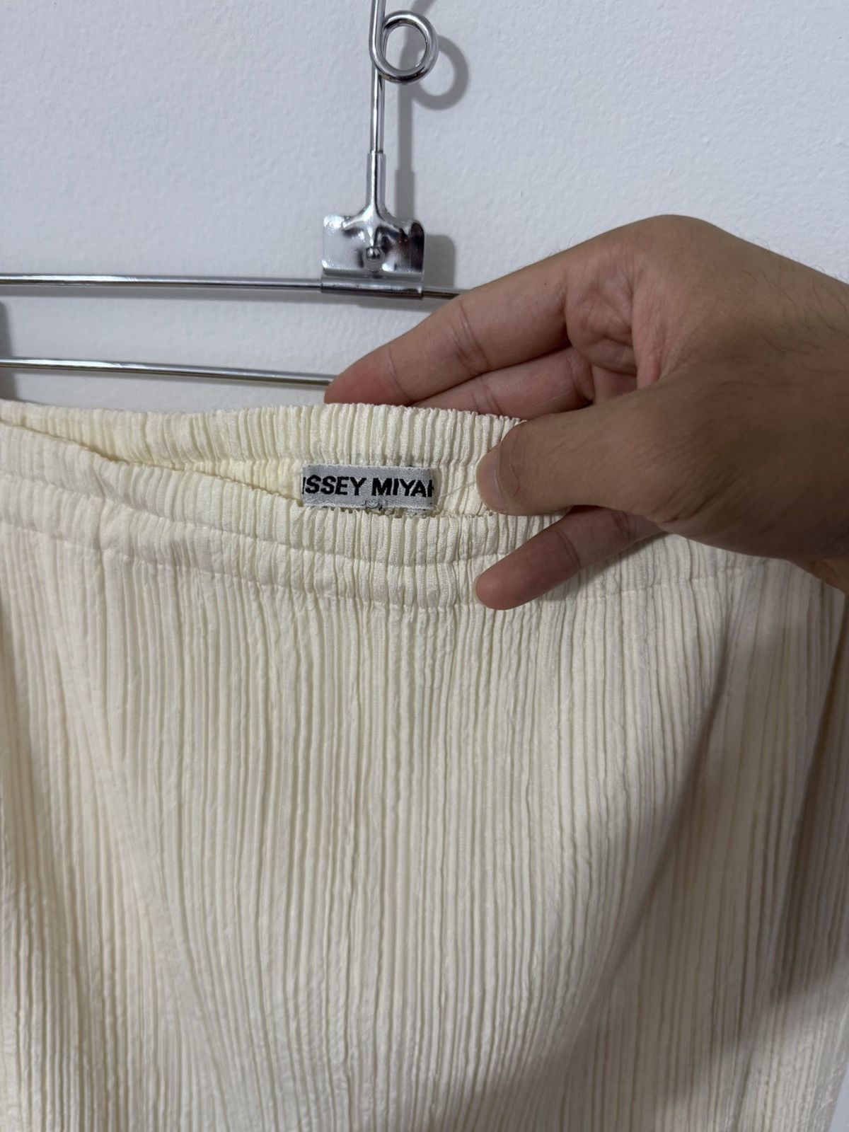 Issey Miyake Issey Miyake Vintage White Pattern Pleated Skirt Size 30" / US 8 / IT 44 - 5 Thumbnail