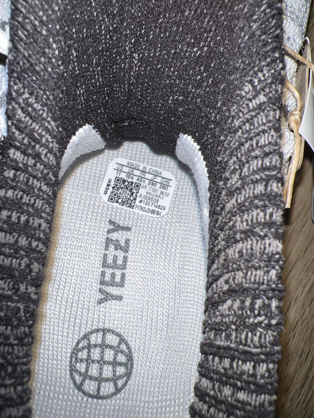 Adidas × Kanye West Yeezy 359 v2 CMPCT Size US 11 / EU 44 - 9 Thumbnail