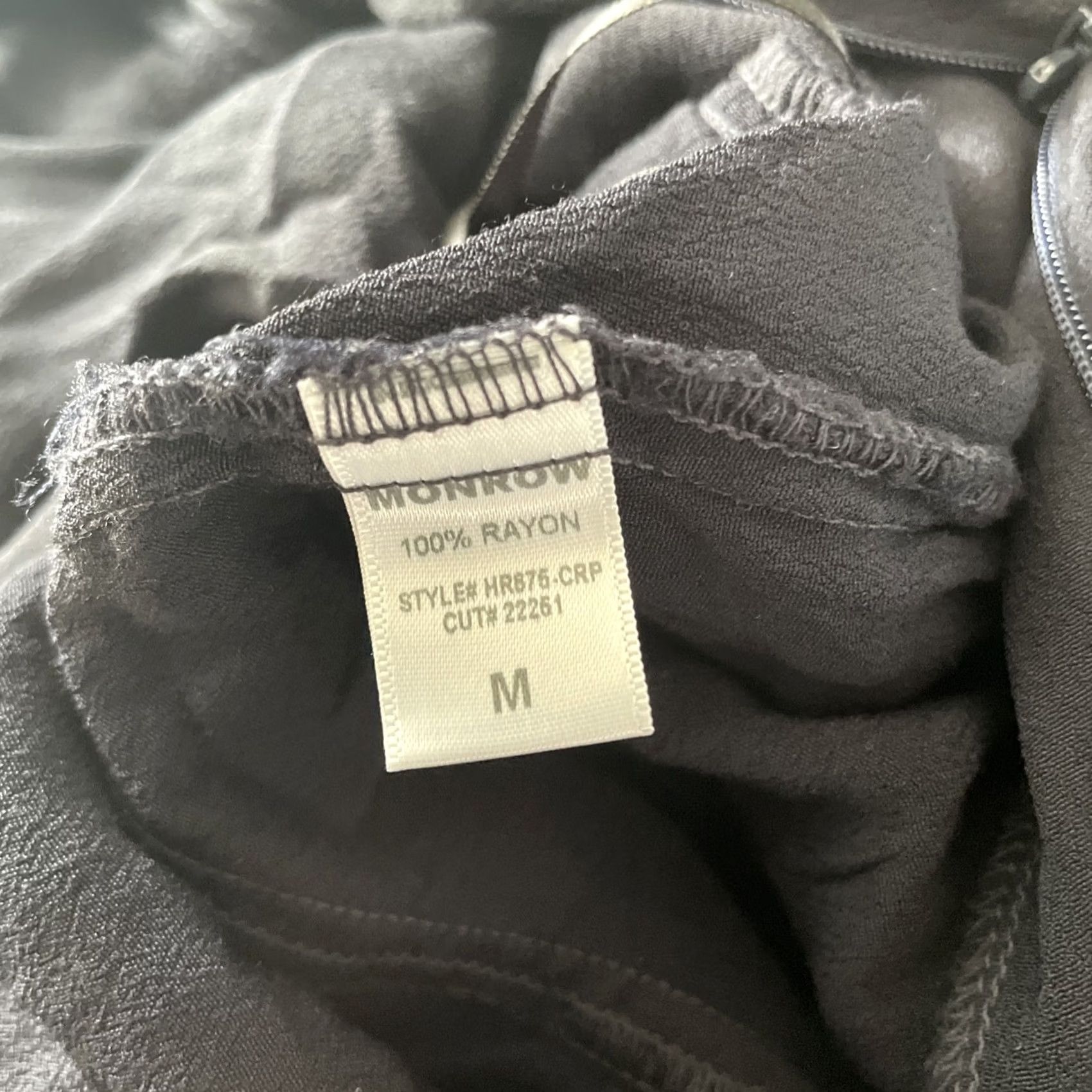 MONROW Monrow One-Piece Jumpsuit Women Medium Black Sleeveless Rayon Zip Pockets Casual Travel Modern City Designer Cotton Free Returns Size 32" / US 10 / IT 46 - 7 Thumbnail