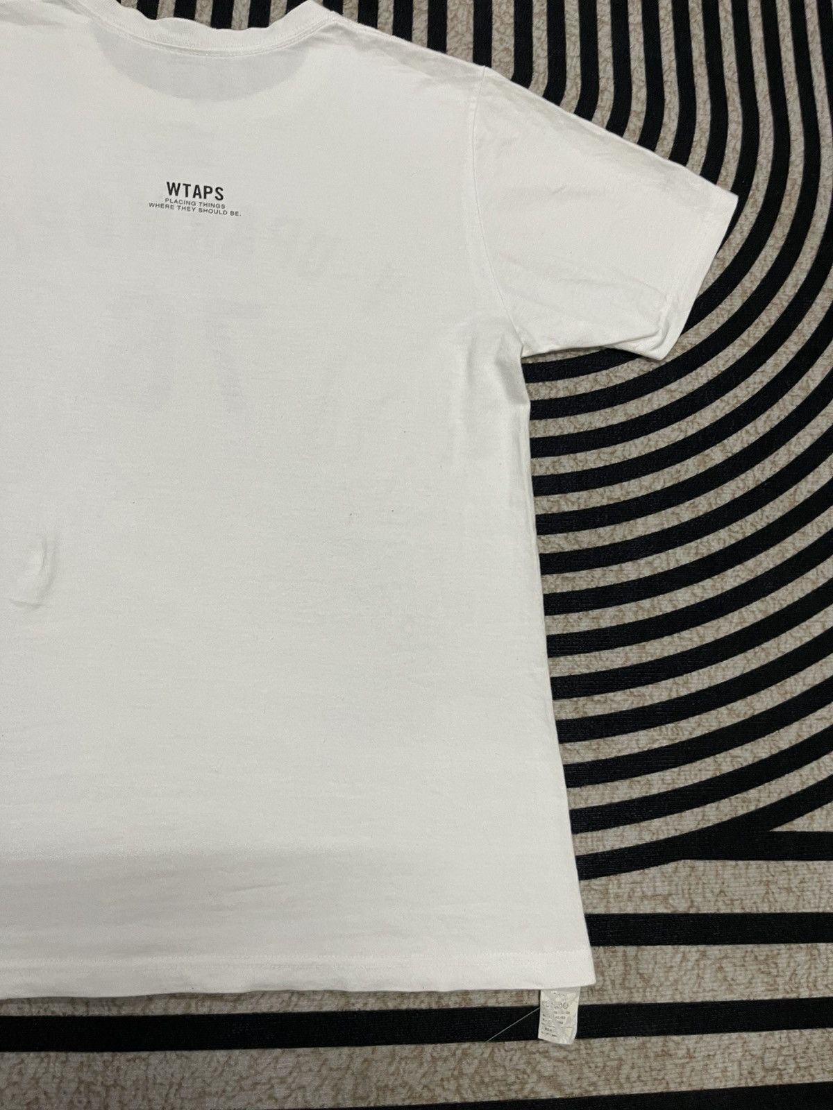 Wtaps 2000s WTAPS V-UPARMORED 76 WHITE TEES Size US S / EU 44-46 / 1 - 13 Thumbnail