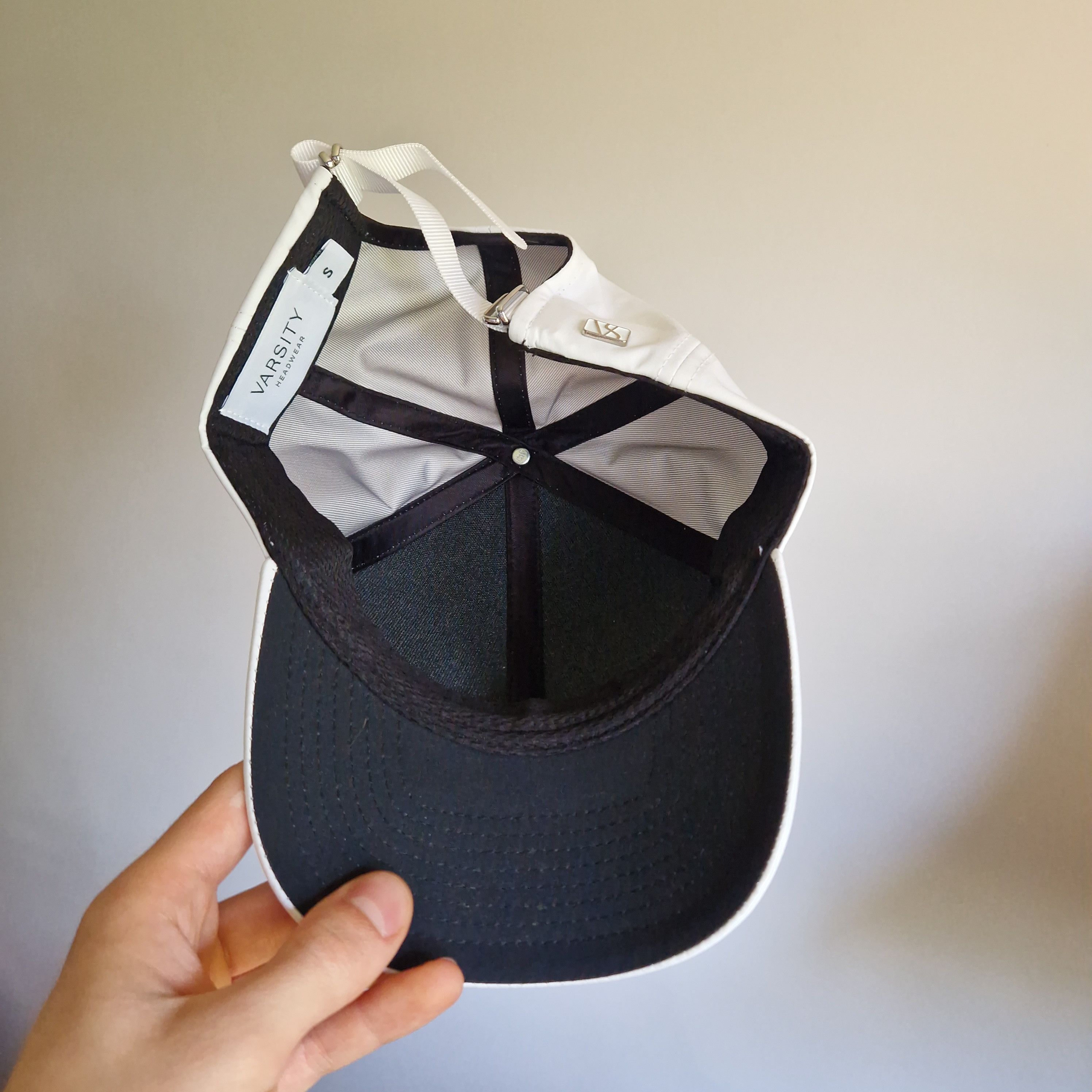 Other Varsity Headwear Classic White Cap – Size S Size ONE SIZE - 5 Thumbnail
