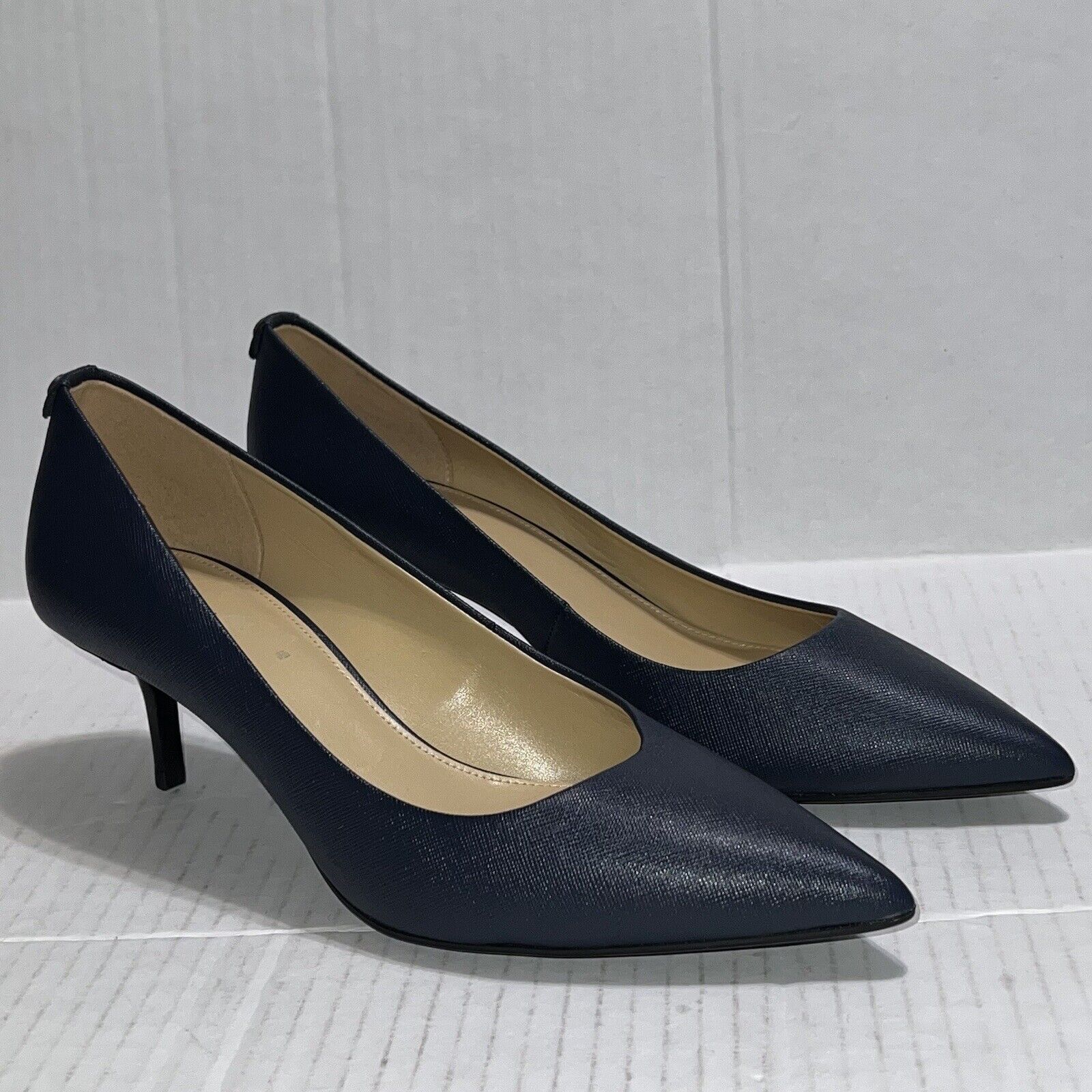 Michael Kors Michael Kors Alina Size 10M Blue Leather Heels PV19B Size US 10 / IT 40 - 6 Thumbnail