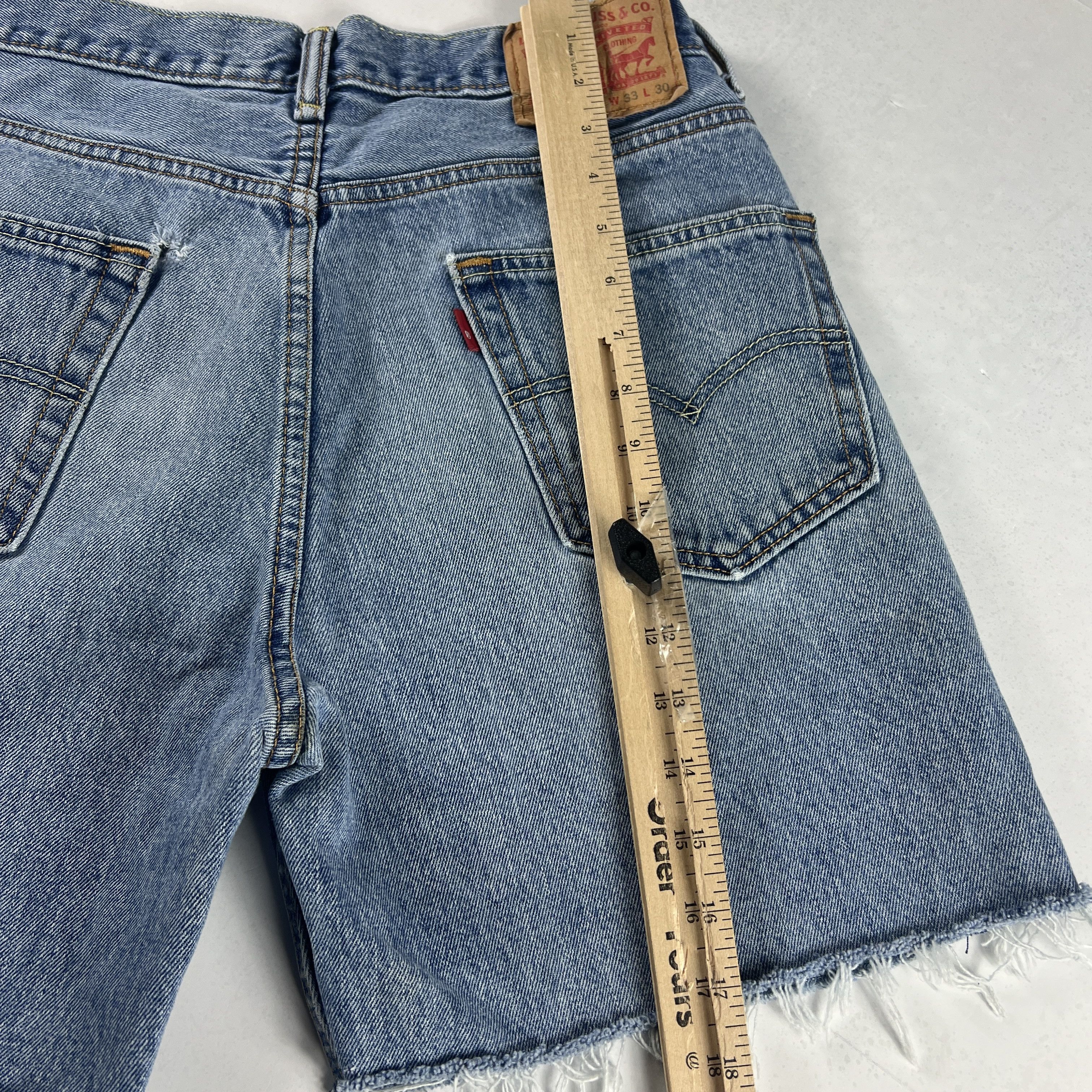 Levi's Levi's Jean Shorts 550 Faded Bermuda Cut Off Denim Jorts Size US 32 / EU 48 - 15 Thumbnail