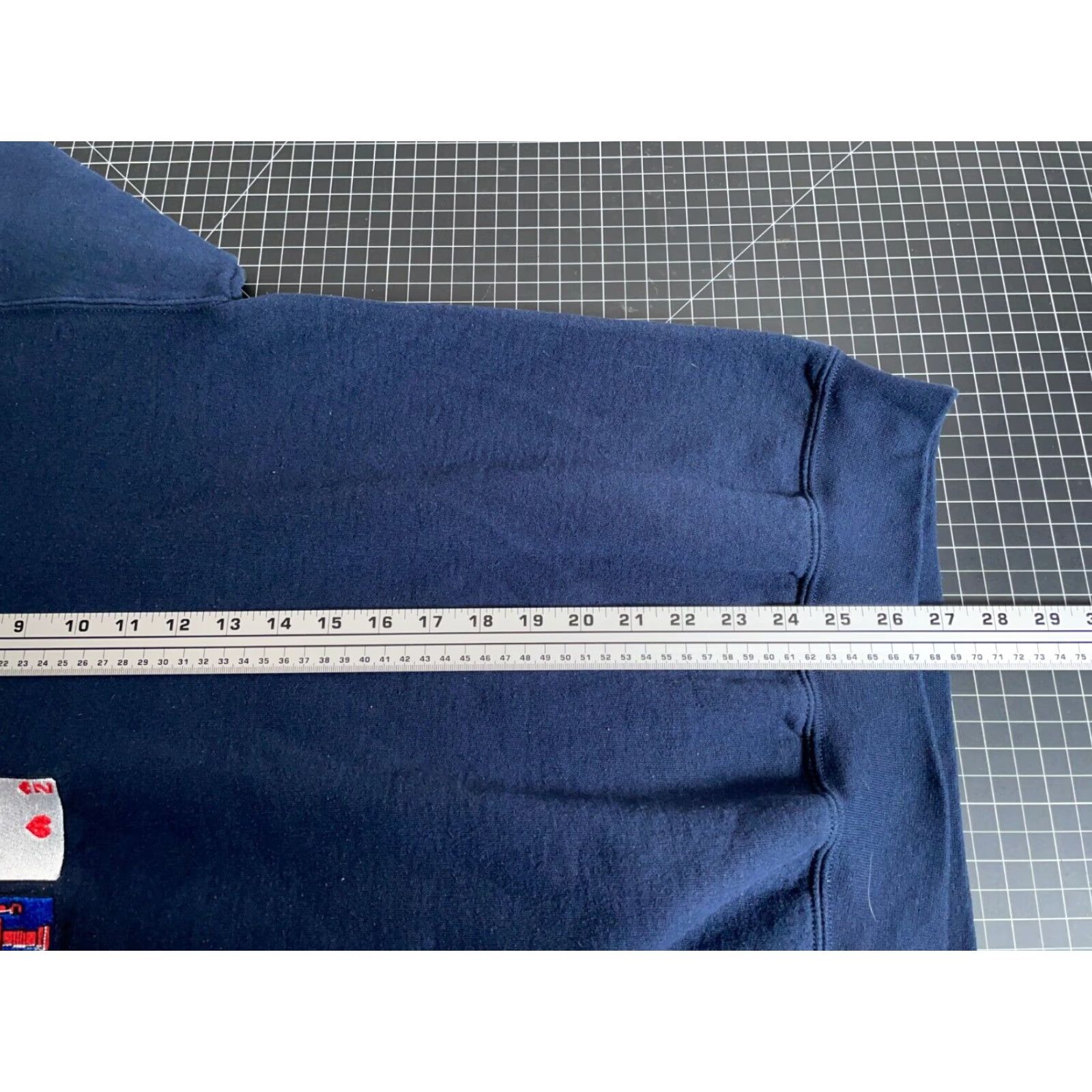 Gildan Robot Solitaire Embroidered Sweatshirt Adult XL Dark Blue Crewneck Heavyweight Size US XL / EU 56 / 4 - 7 Thumbnail