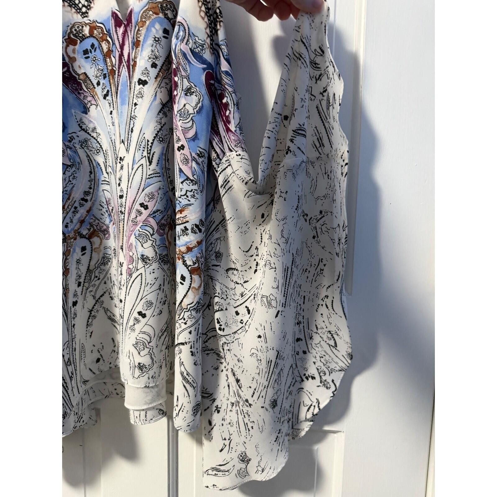 Other White House Black Market Cold Shoulder Top 4P Blue Paisley Size S / US 4 / IT 40 - 6 Thumbnail