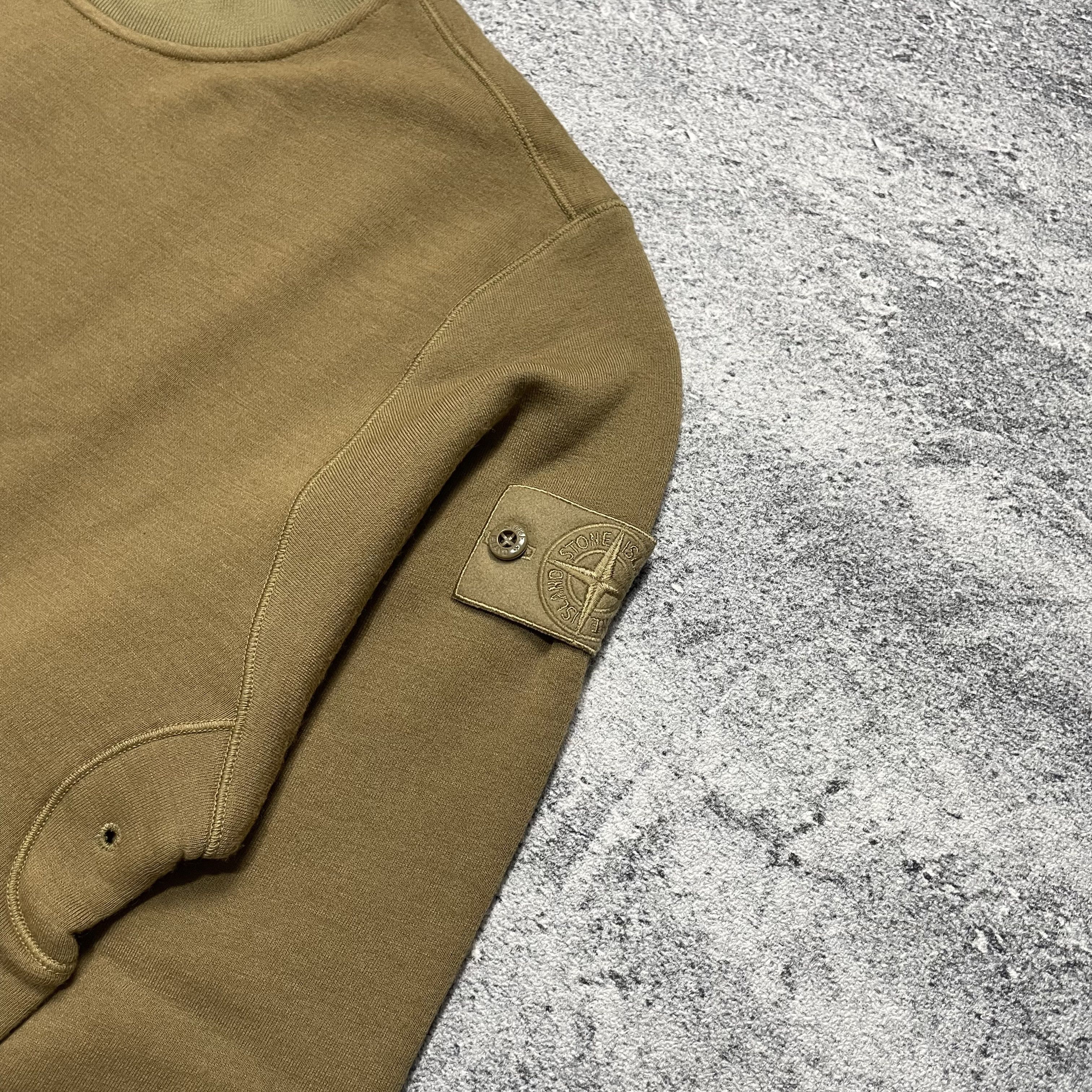 Stone Island STONE ISLAND GHOST PIECE CREWNECK BROWN Size US L / EU 52-54 / 3 - 3 Thumbnail