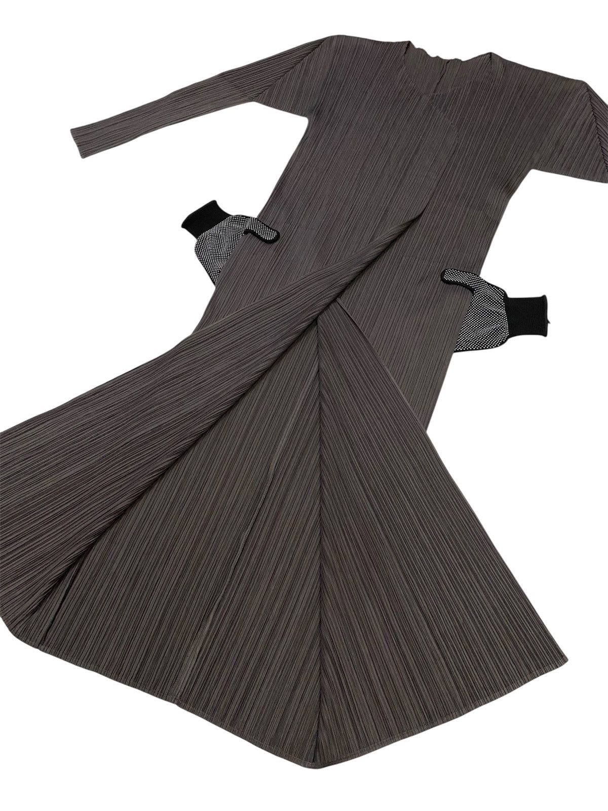 Pleats Please Issey Miyake Vintage Pleats Please Issey Miyake Buttonless Long Cardigan Size L / US 10 / IT 46 - 19 Thumbnail