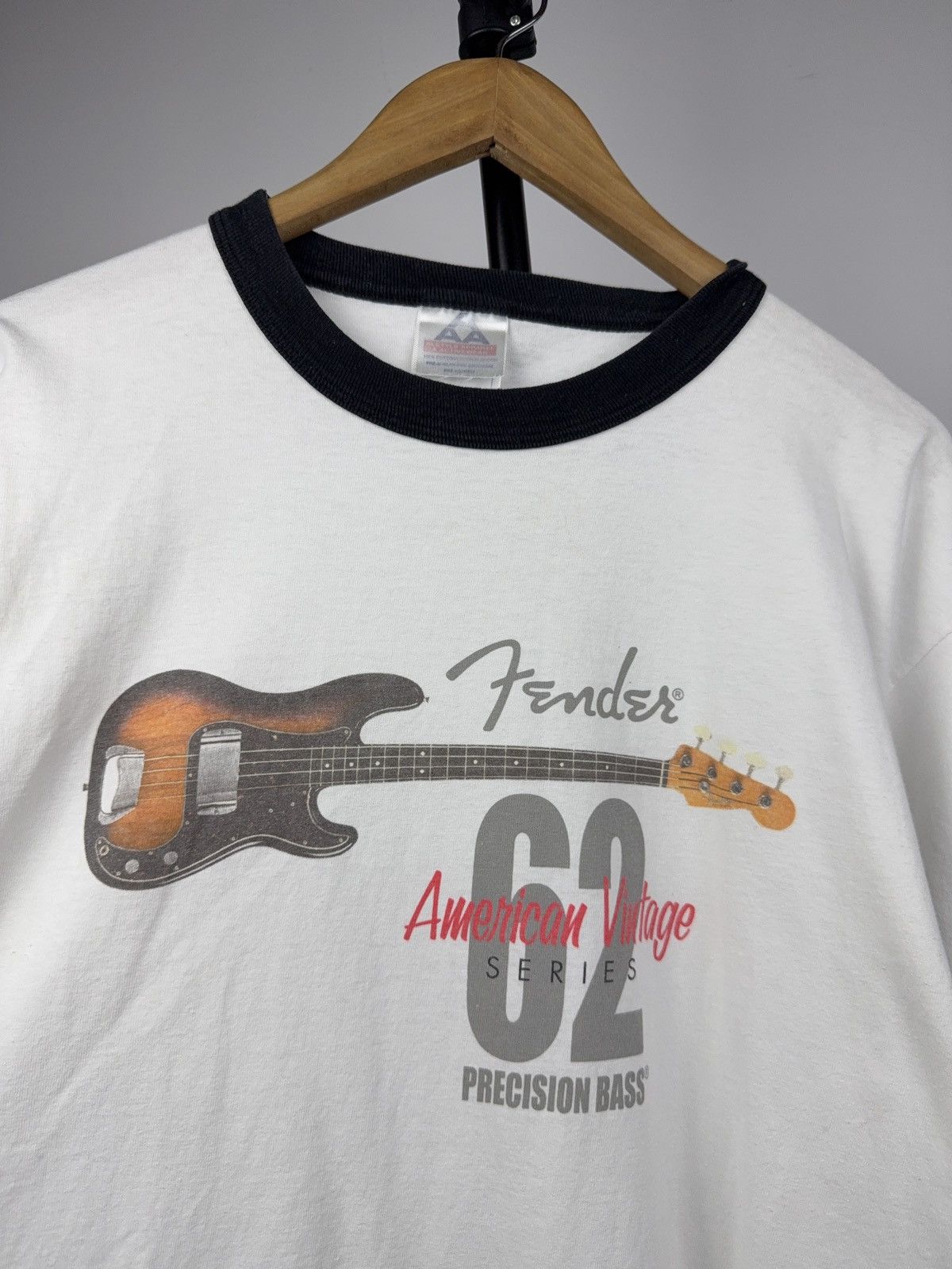 Vintage Vintage 90s Fender 62 Precision Bass Ringer Tee Made USA Size US L / EU 52-54 / 3 - 2 Thumbnail