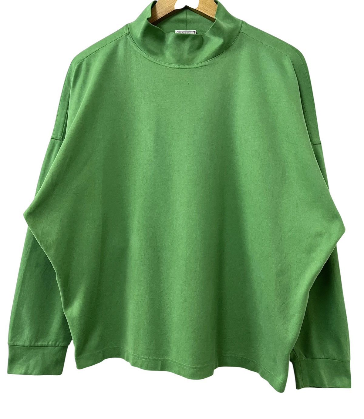 Versace VINTAGE VERSUS GIANNI VERSACE TURTLE NECK LONGSLEEVE SHIRT Size US XL / EU 56 / 4 - 3 Thumbnail