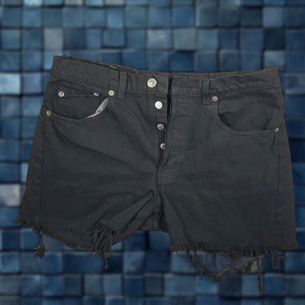 Levi's Levi's 501 Denim Shorts Womens 30X6 Black Button Fly Cut Off Distressed Grunge Shirt Womens 30X6 Black Button Fly Grunge Levi's 501 Size 30" / US 8 / IT 44 - 1 Thumbnail