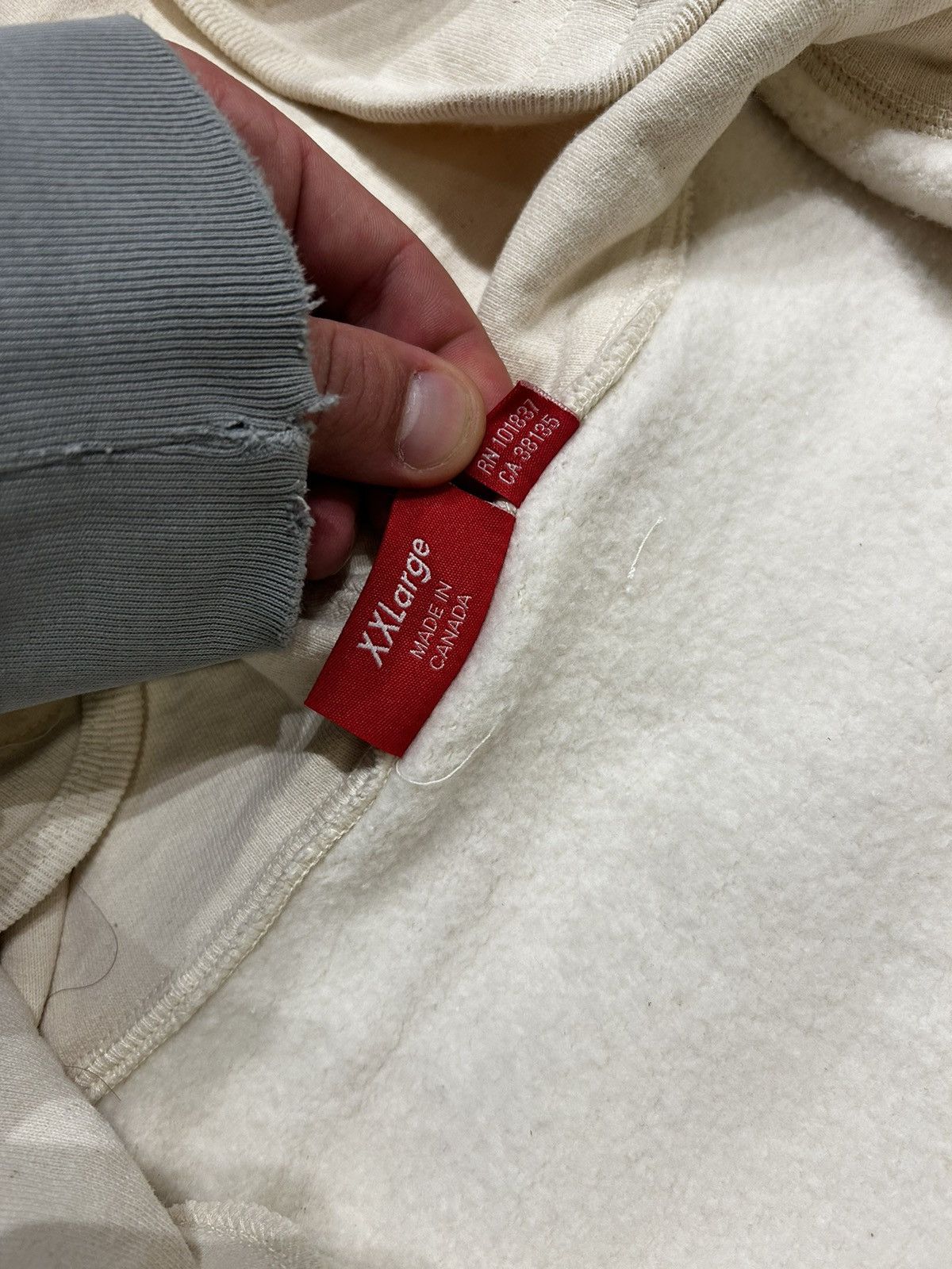 Supreme Supreme Facemask Small Box Logo Hooded Sweatshirt Size US XL / EU 56 / 4 - 4 Thumbnail