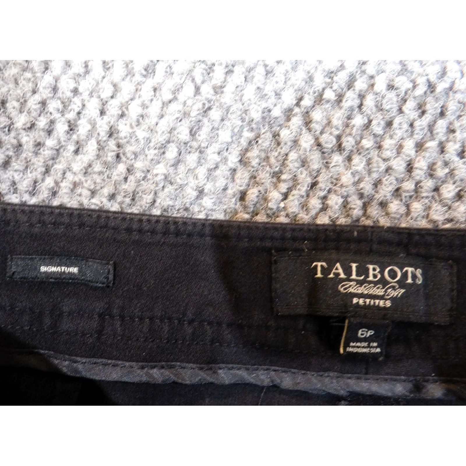 Talbots Talbots Womens Pants 6P Petites Black signature straight classic stretch Pants Size 28" / US 6 / IT 42 - 2 Thumbnail
