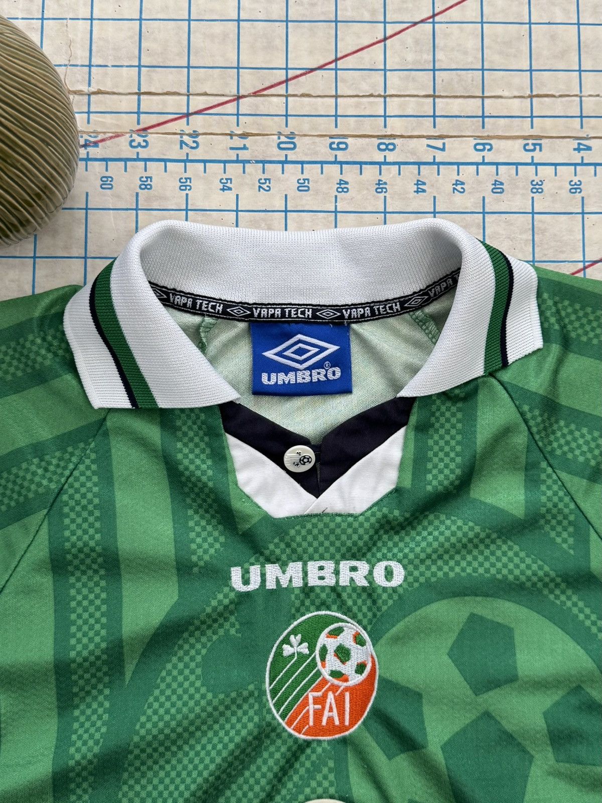 Umbro × Vintage Vintage Umbro Republic of Ireland Jersey Green Y-Size 17x23 Size US XXS / EU 40 - 5 Thumbnail