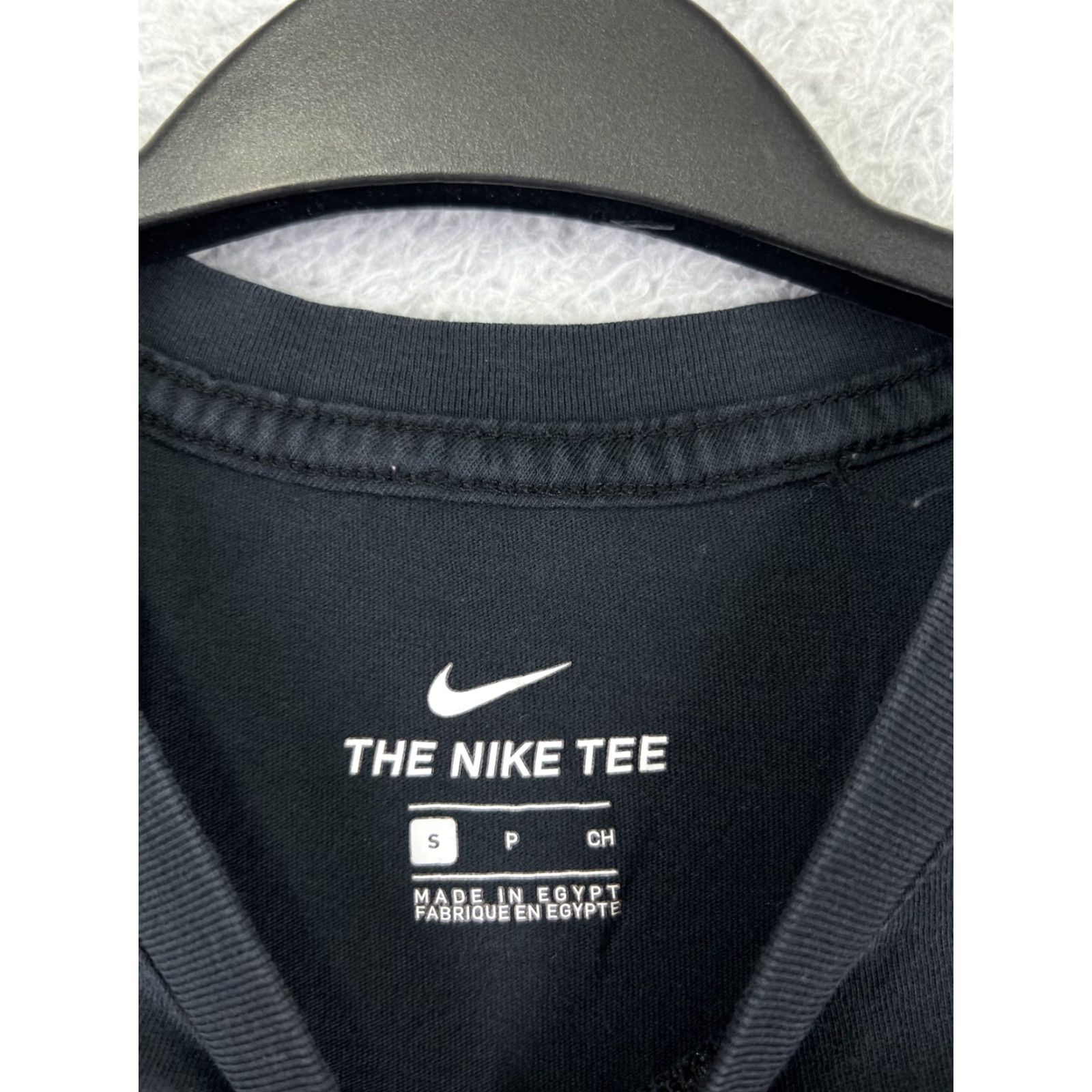 Nike Nike Mens Shirt Small Black Dri-FIT Patch Embroidered Logo Beaverton OR Sports Retro 90s Mens Size US S / EU 44-46 / 1 - 4 Thumbnail