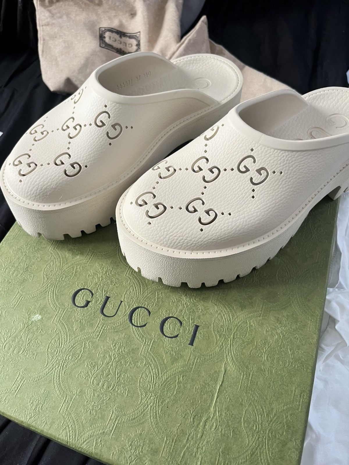 Gucci Gucci Mules Size US 7 / IT 37 - 1 Thumbnail