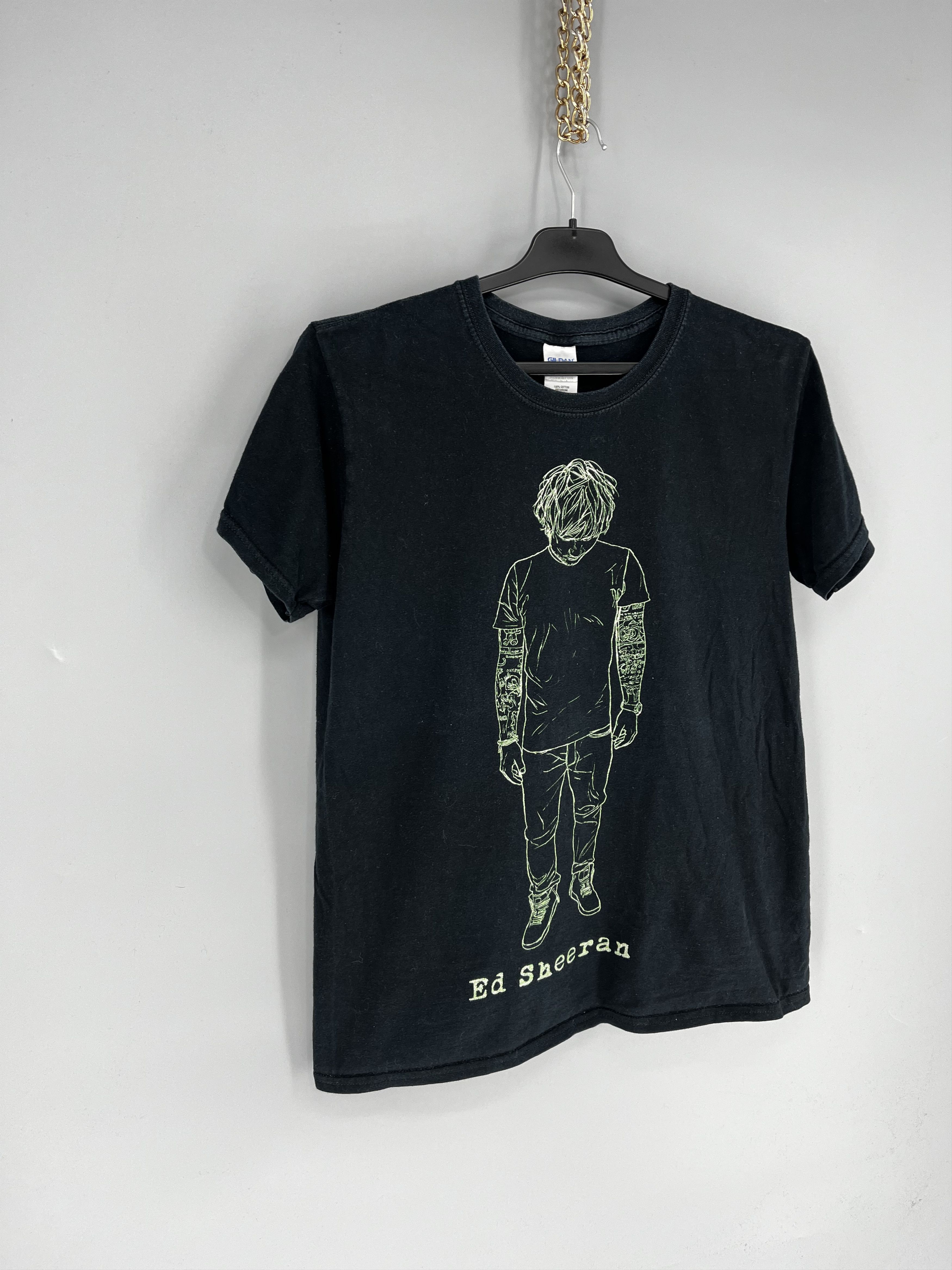 Band Tees Ed Sheeran Tour X T-Shirt Double Sided Size M Black Size US M / EU 48-50 / 2 - 2 Thumbnail