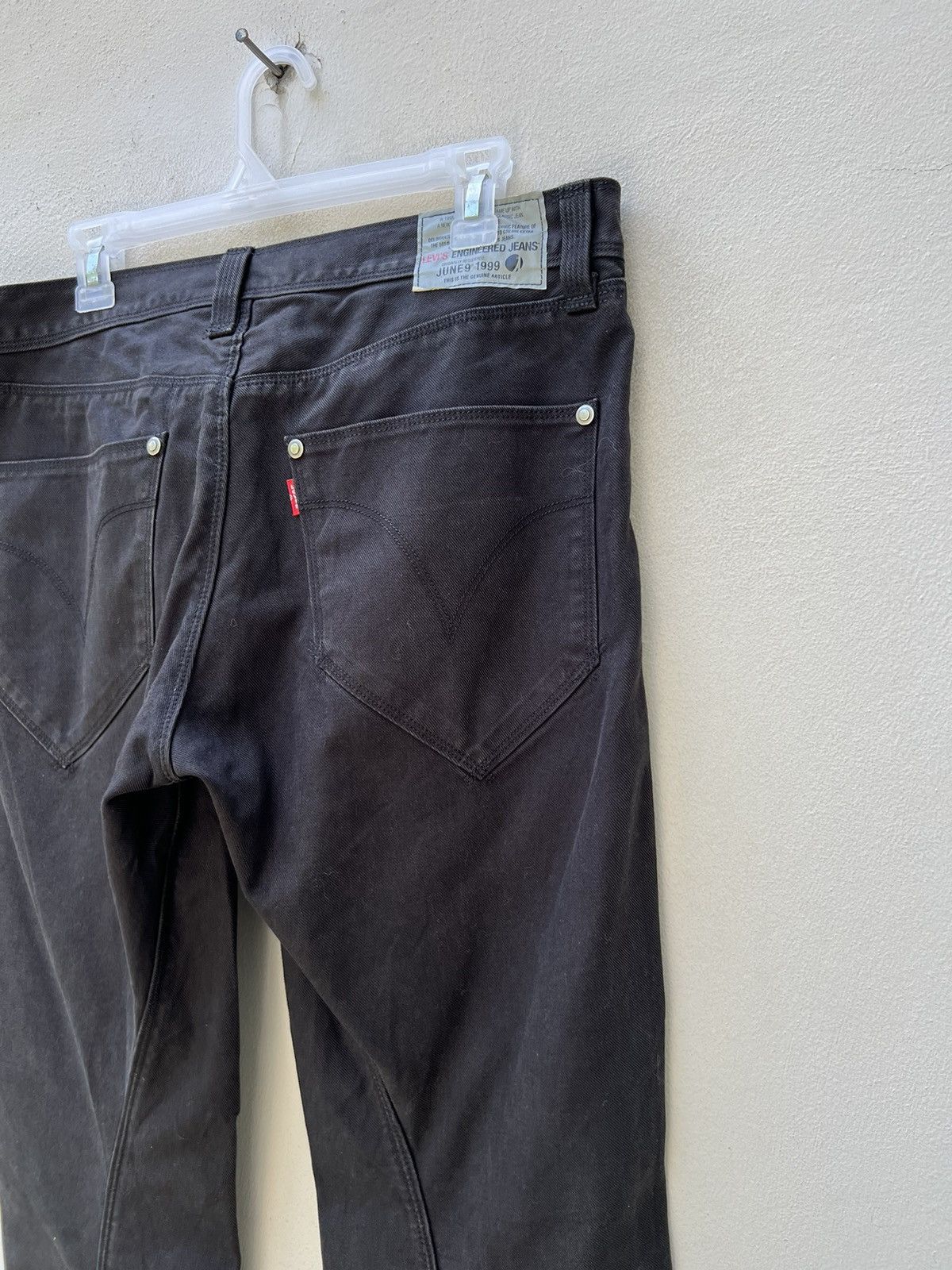 Levi's Vintage 2004 Levi’s Engineered Super Black Denim Jeans Size US 34 / EU 50 - 16 Thumbnail