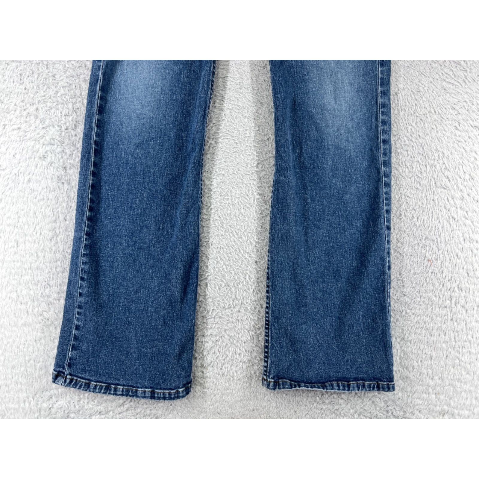 DKNY VINTAGE DKNY Jeans Womens 6 Blue Denim Bootcut 5-Pocket Design Zip Inseam 30 in Medium Wash Size 28" / US 6 / IT 42 - 5 Thumbnail