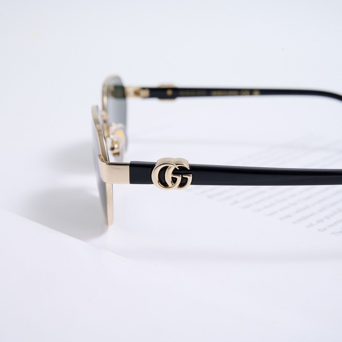 Gucci GUCCI GG1593S 001 SUNGLASSES Size ONE SIZE - 3 Thumbnail