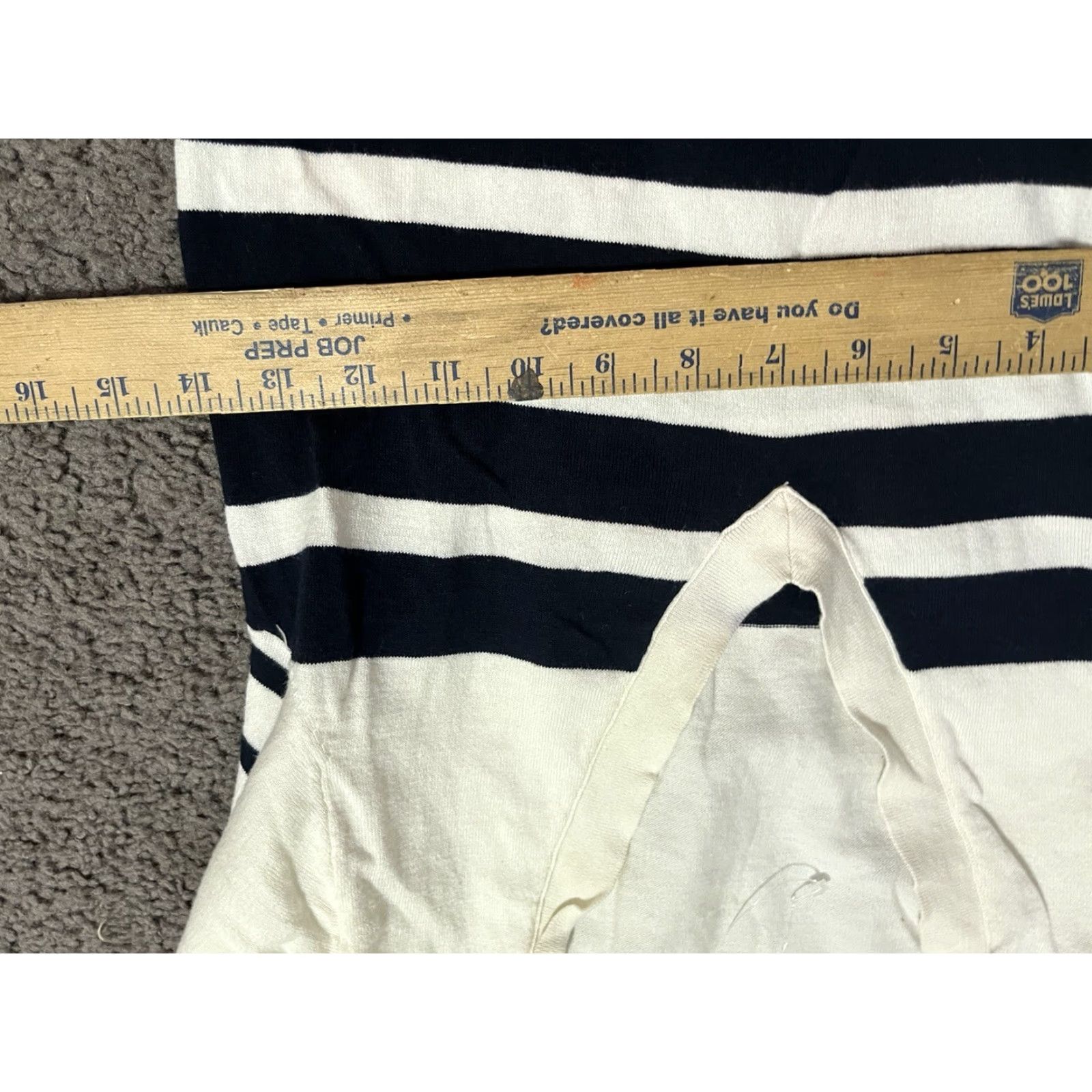 J.Crew JCrew factory Striped double stripe V neck long sleeve Sweater Sz S Ivory/Navy Size S / US 4 / IT 40 - 4 Thumbnail
