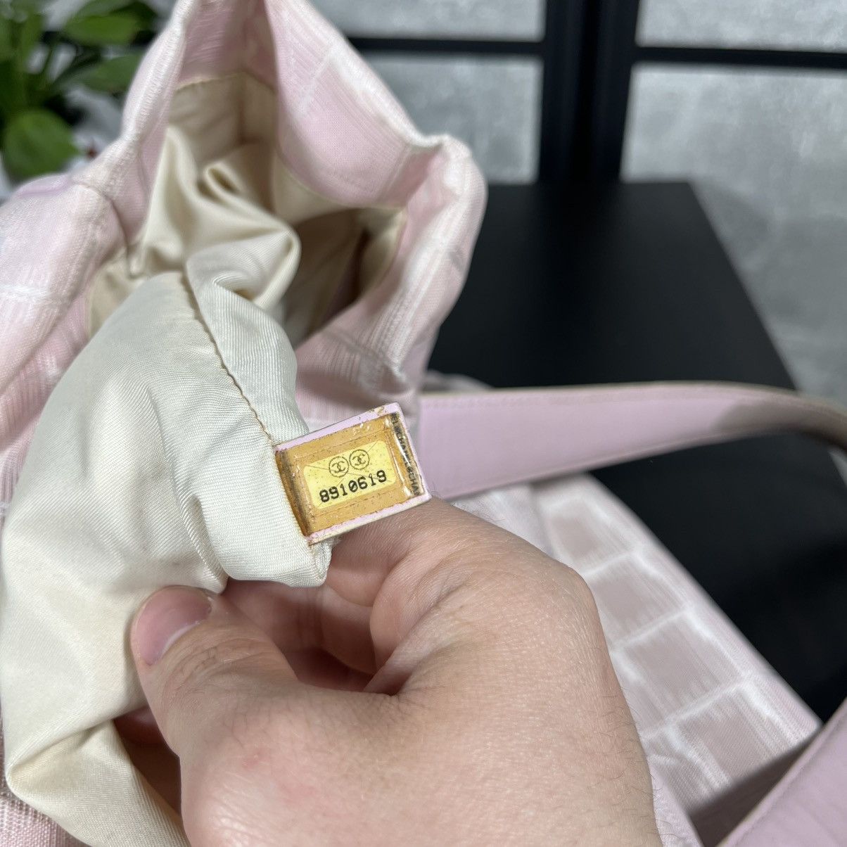 Chanel CHANEL ALIGNE PINK TRAVEL LINE NYLON TOTE BAG HAND BAG RARE Size ONE SIZE - 24 Thumbnail