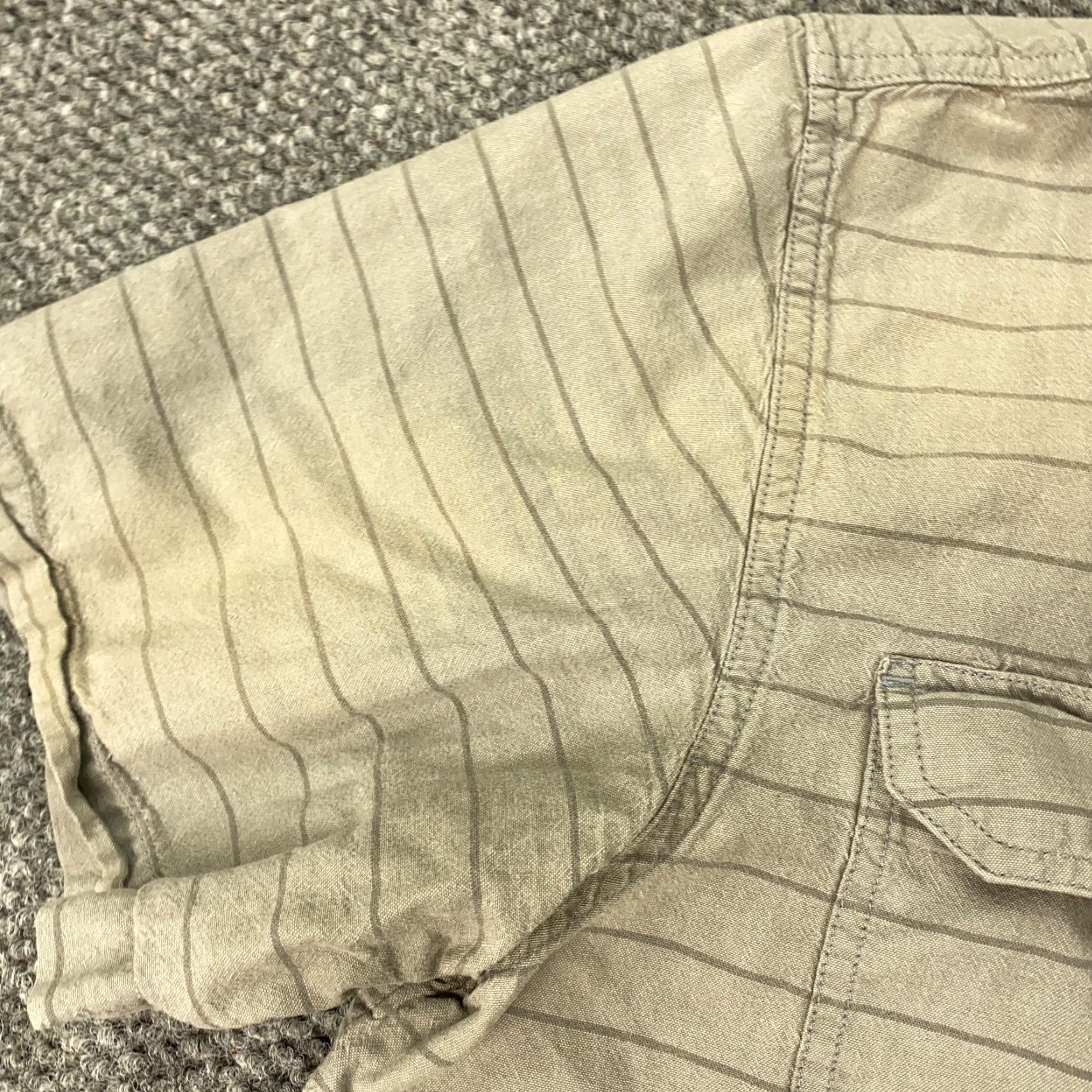 Carhartt VINTAGE Carhartt Loose Fit Shirt Mens Large Gray Striped Short Sleeve Workwear Size US L / EU 52-54 / 3 - 5 Thumbnail