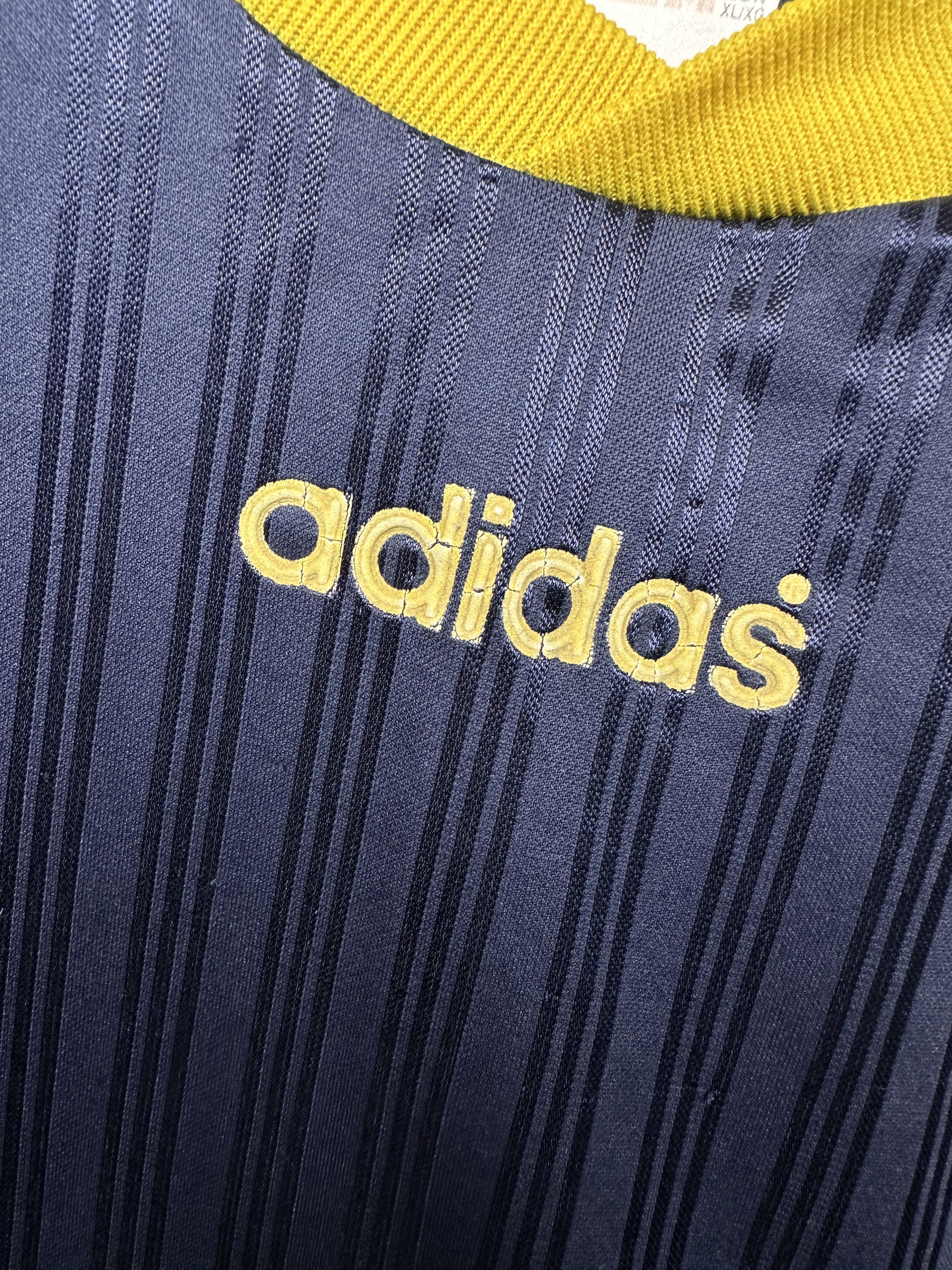 Adidas Adidas 90s Vintage Mens Jersey T-Shirt Size US XL / EU 56 / 4 - 3 Thumbnail