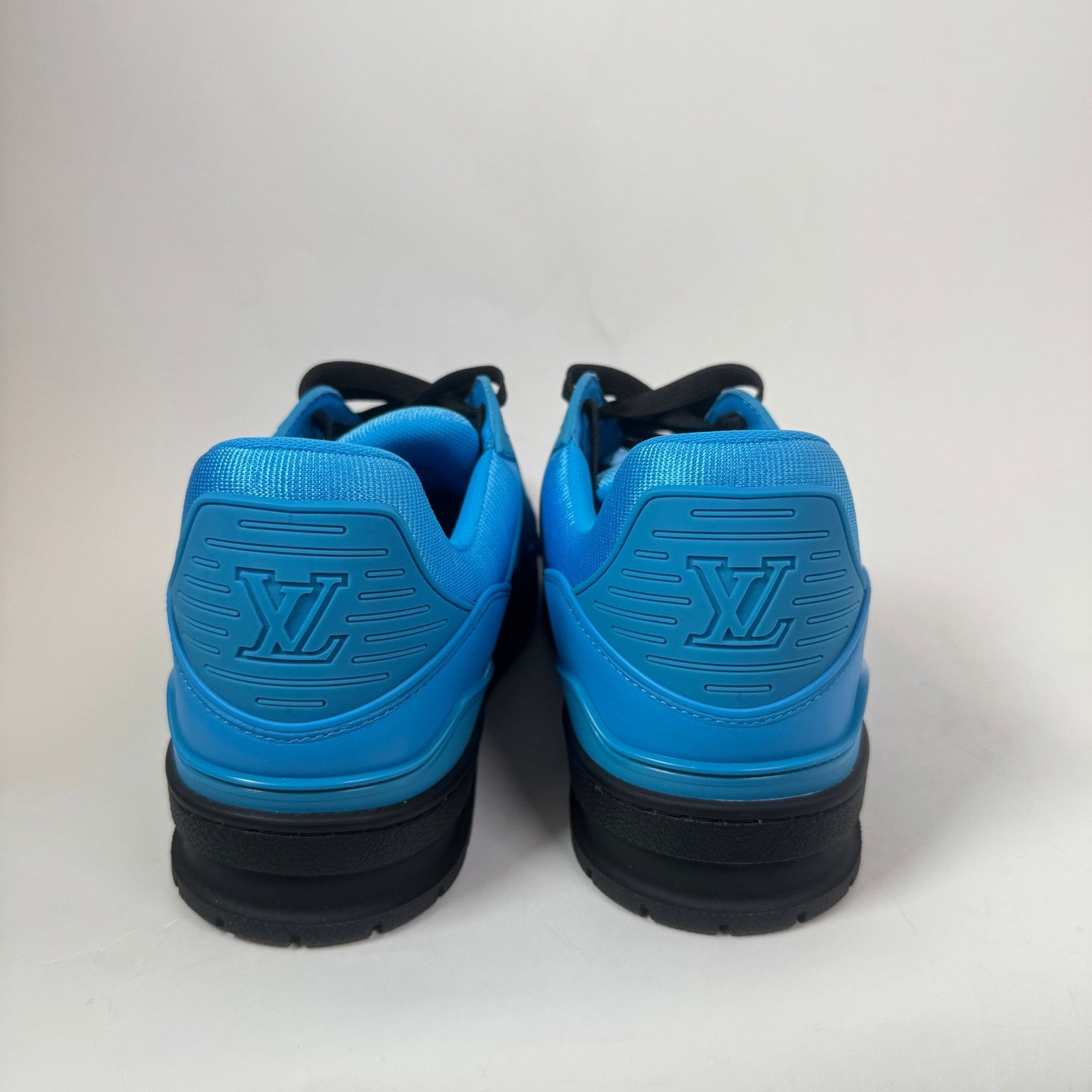 Louis Vuitton Louis Vuitton Blue/Black Trainer Size LV 9.5 Size US 10.5 / EU 43-44 - 5 Thumbnail