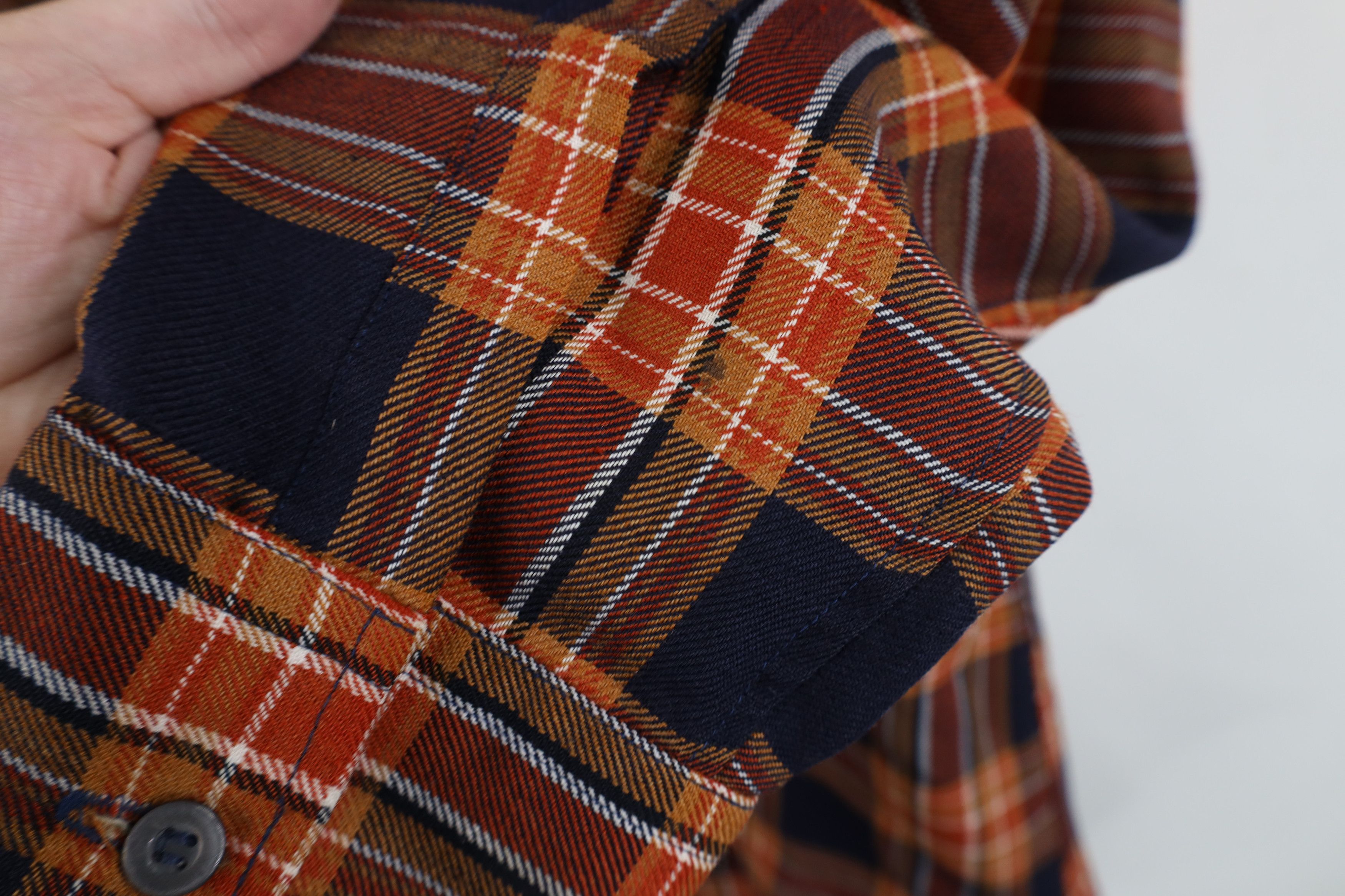 Vintage Vintage 70s Streetwear Rayon Blend Knit Button Shirt Size US M / EU 48-50 / 2 - 11 Thumbnail